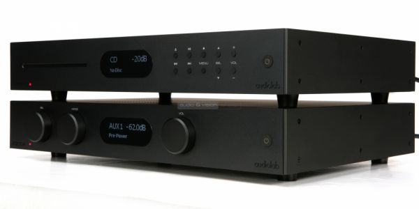 Audiolab 8300A sztereó erősítő és 8300CD CD-lejátszó
