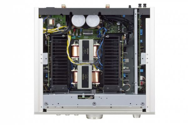 Denon PMA-2500NE integrált sztereó erősítő és DCD-2500NE CD-lejátszó teszt belső
