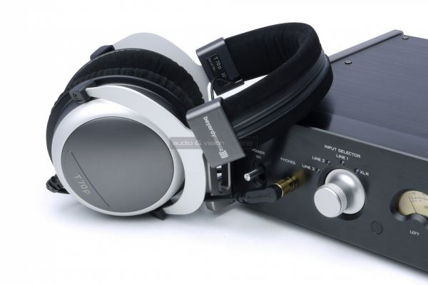 TEAC AX-501 integrált sztereó erősítő teszt fejhallgató erősítő