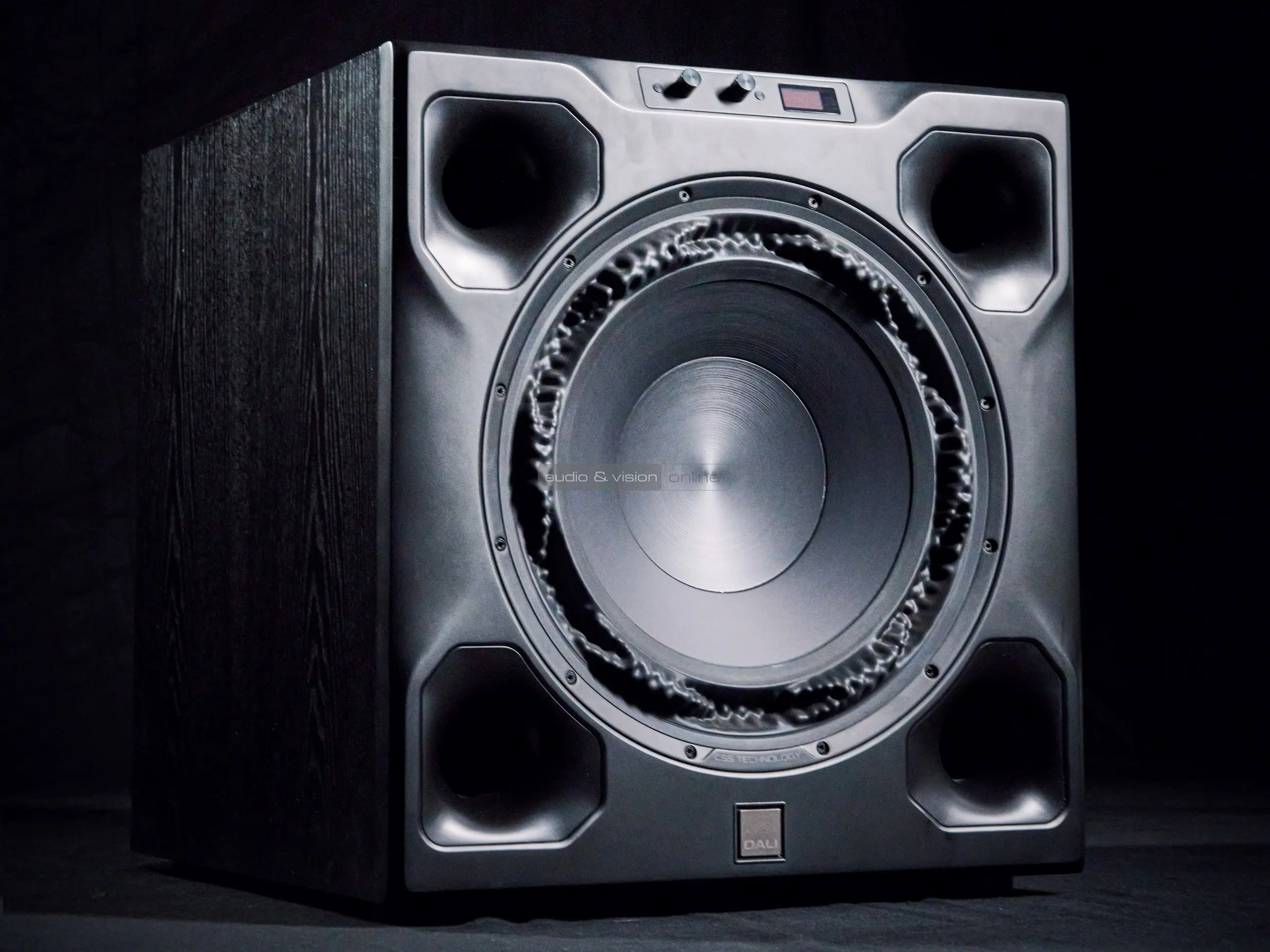 DALI SUB V-16 F aktív mélyláda