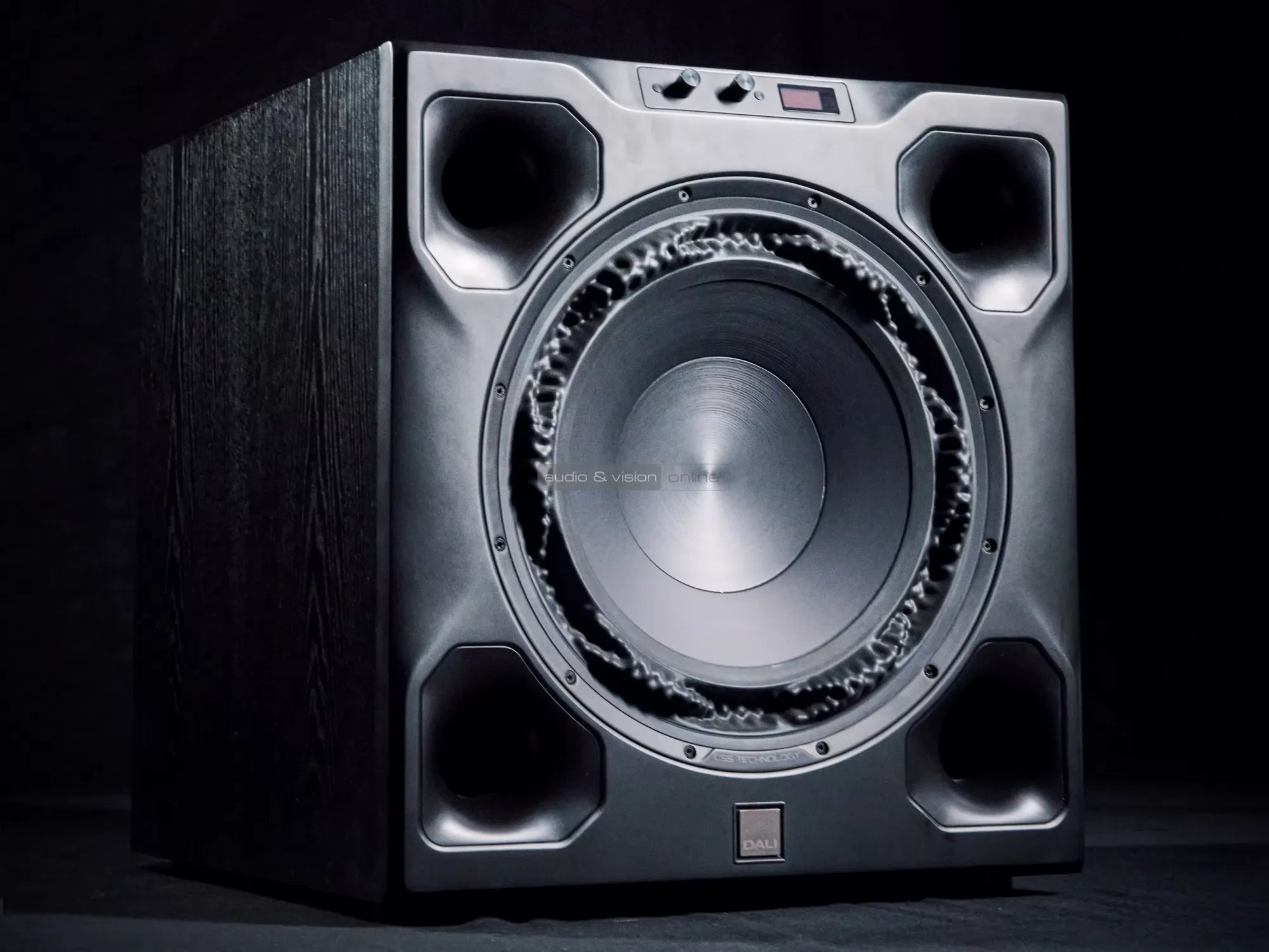 DALI SUB V-16 F aktív mélyláda