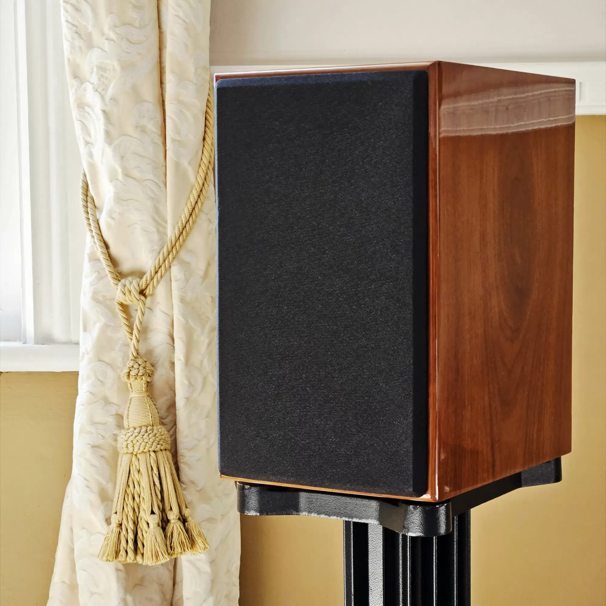 Acoustic Energy AE1 40th Anniversary Edition hangfal selyem
