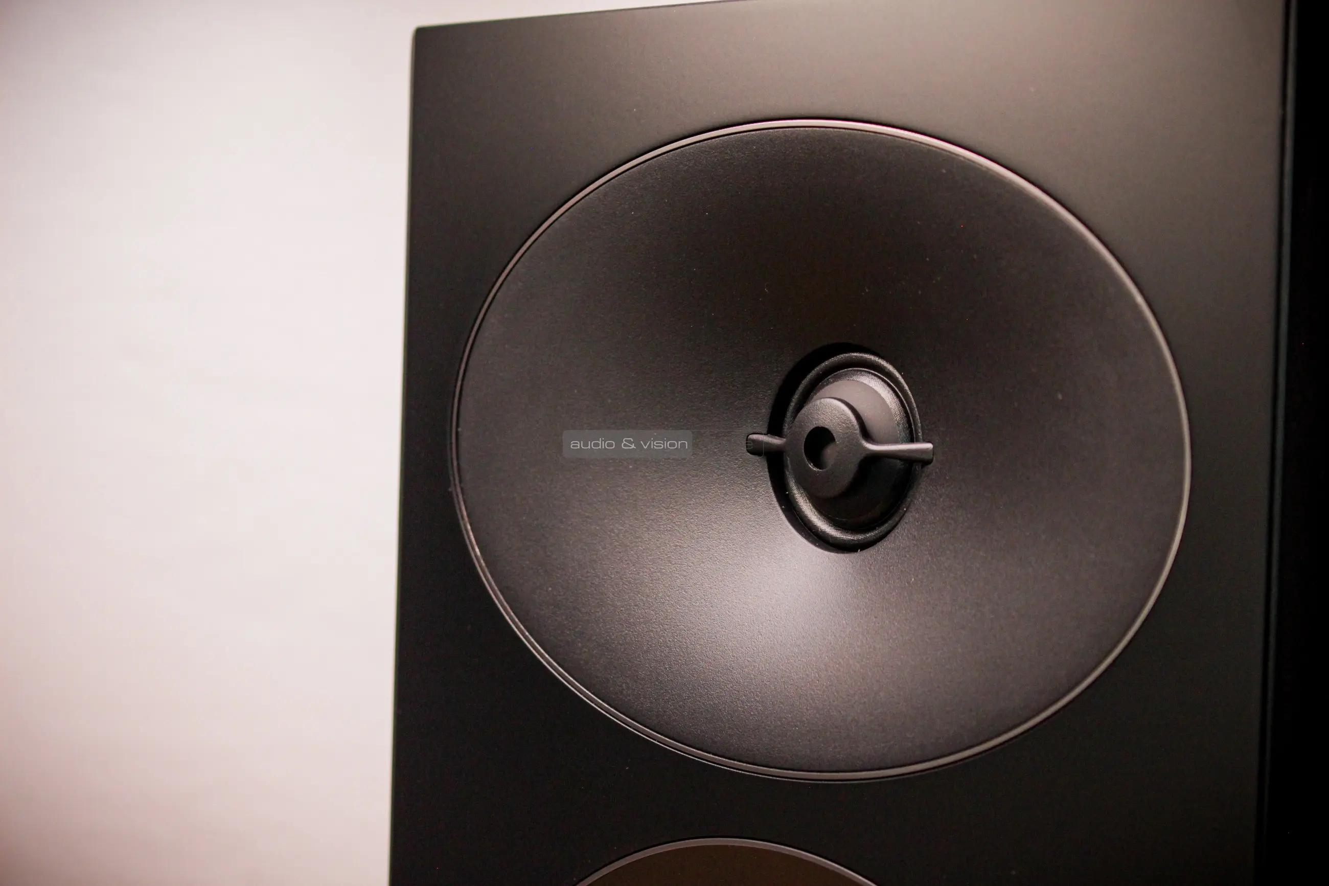 Arcam Radia R25 hangfal magassugárzó