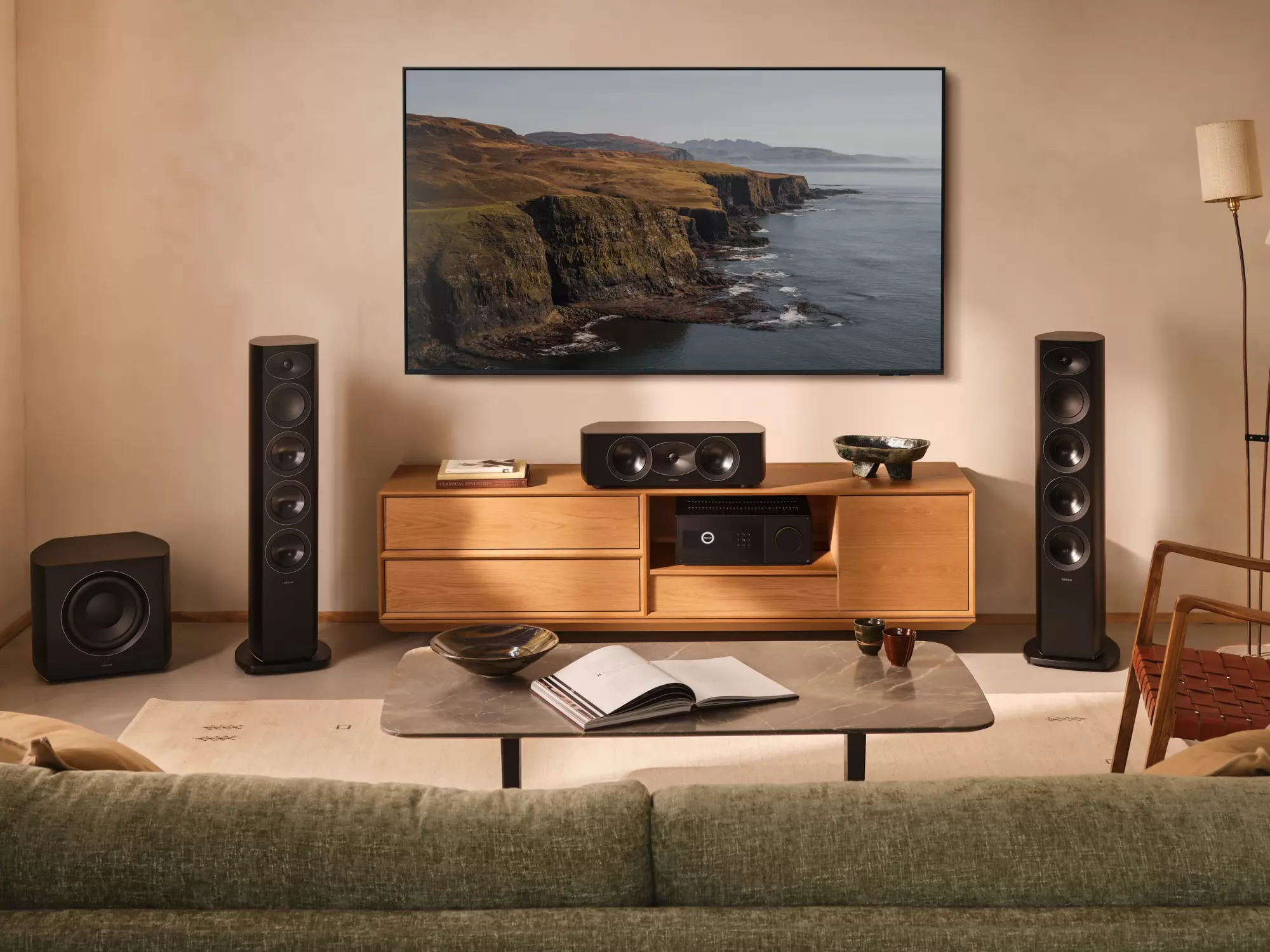 Arcam Radia R35 házimozi hangfalszett