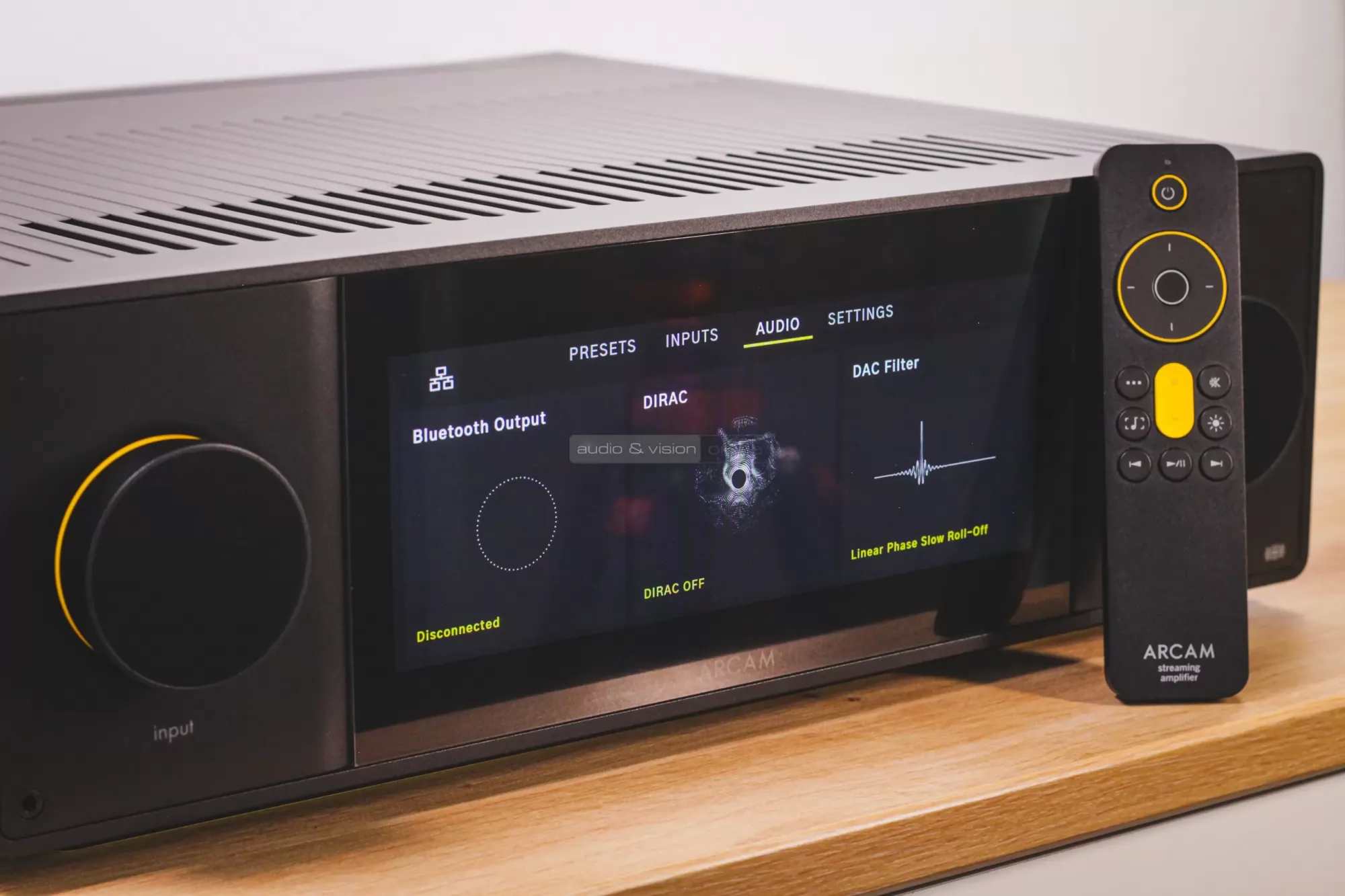 Arcam Radia SA45 hálózati sztereó erősítő távirányító