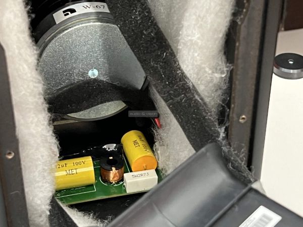 Audio Pro A28 aktív hangfal keresztváltó