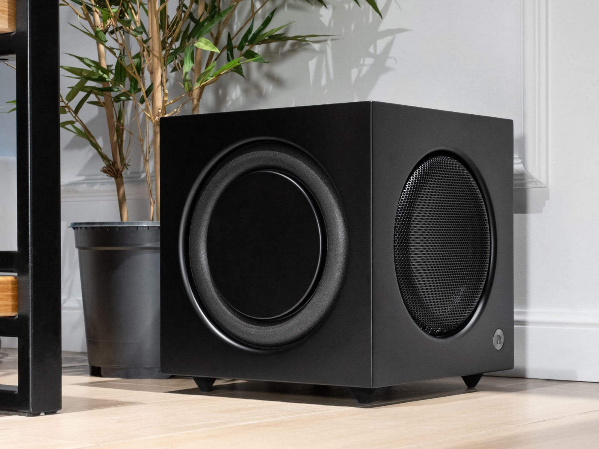 Audio pro sw-5 white. Audio pro sw 10. Audio pro sw 10. Cабвуфер audio pro sw-10 black. Audio pro sw 10.