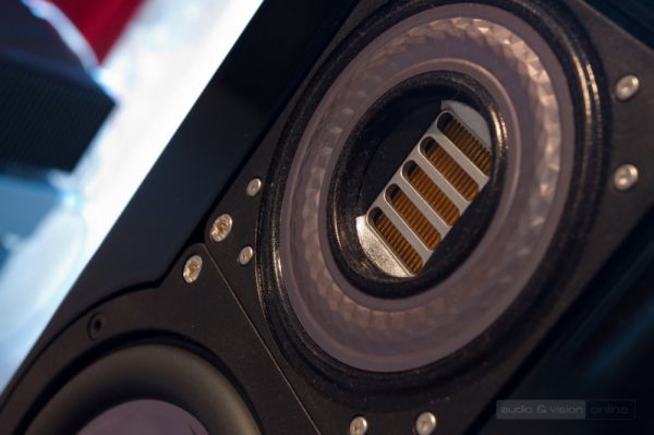 Audiophile Szalon High-End bemutatóterem ELAC JETIII magassugárzó