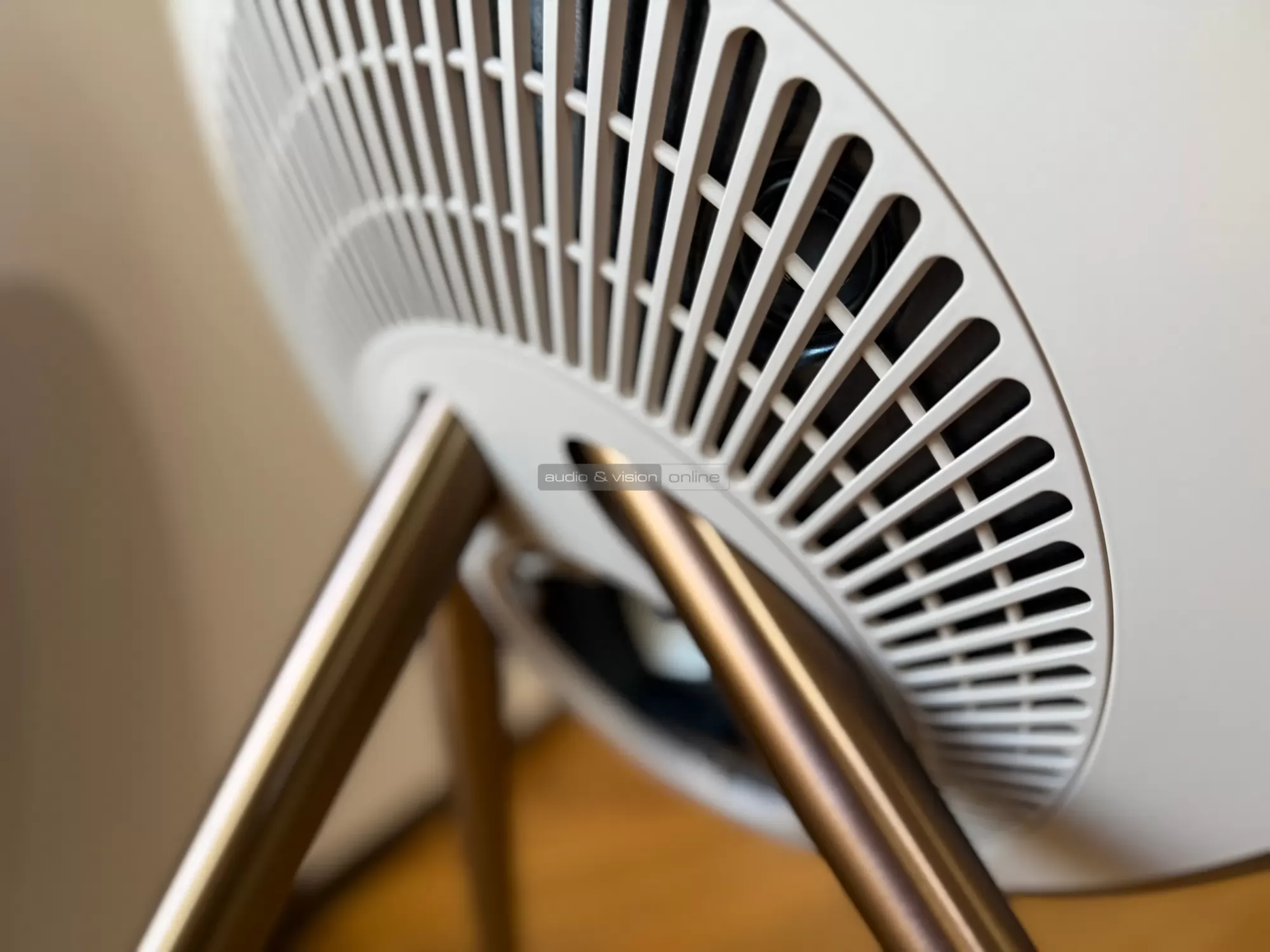 Bang & Olufsen Beosound A9 aktív hangfal hátlap
