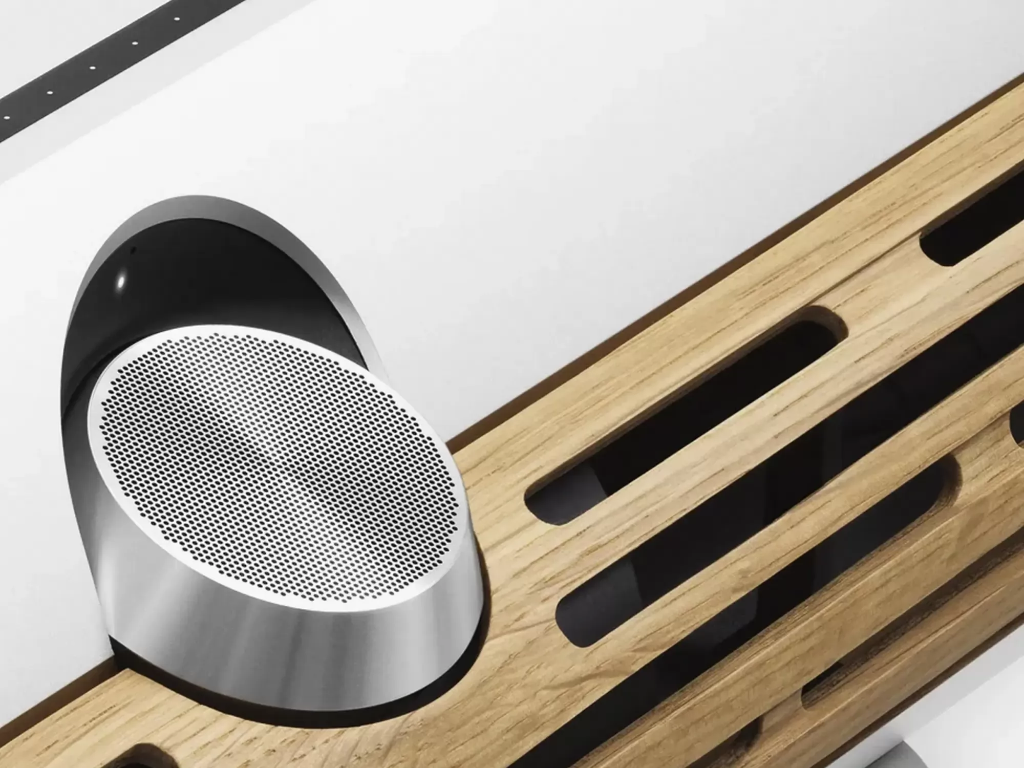 Bang & Olufsen Premiere soundbar