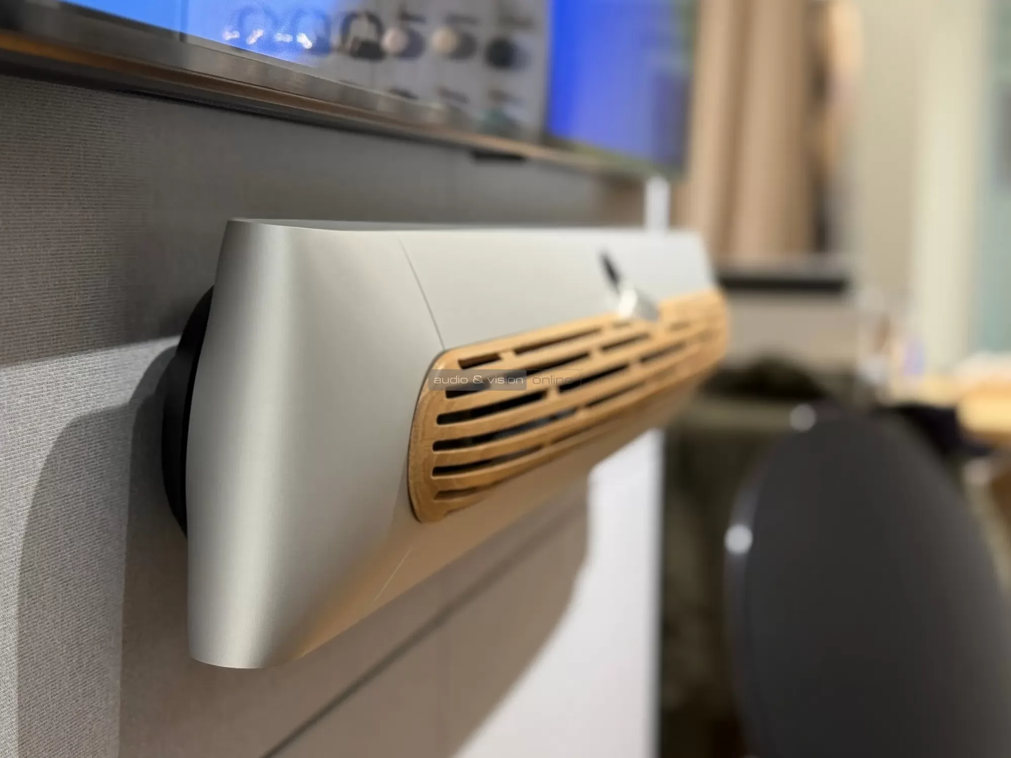 Bang & Olufsen Premiere soundbar