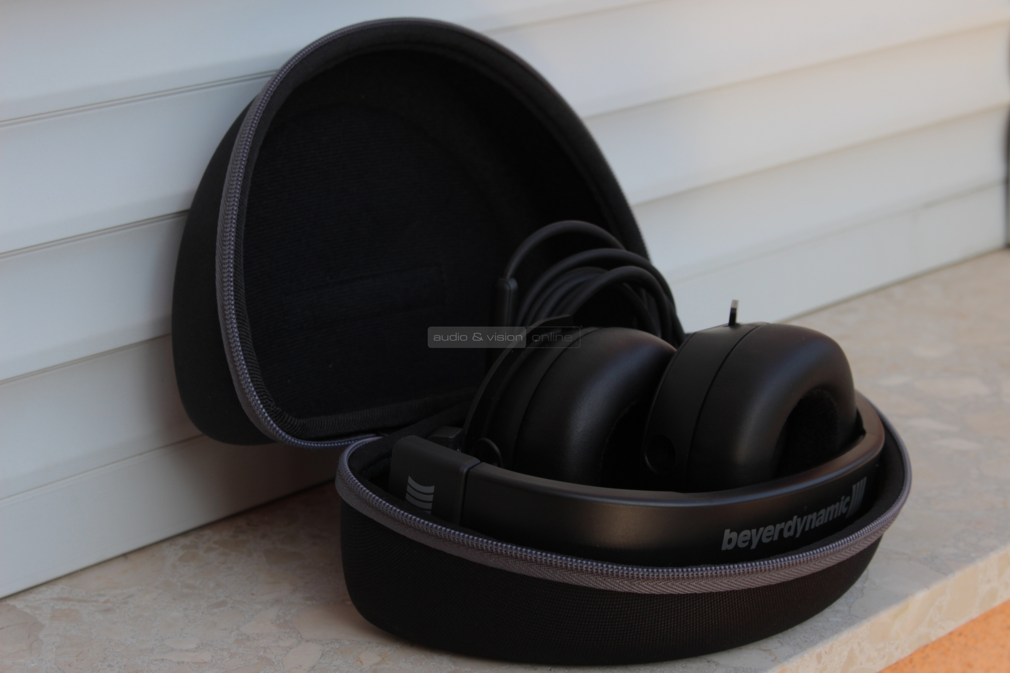 Beyerdynamic Custom Street fejhallgató