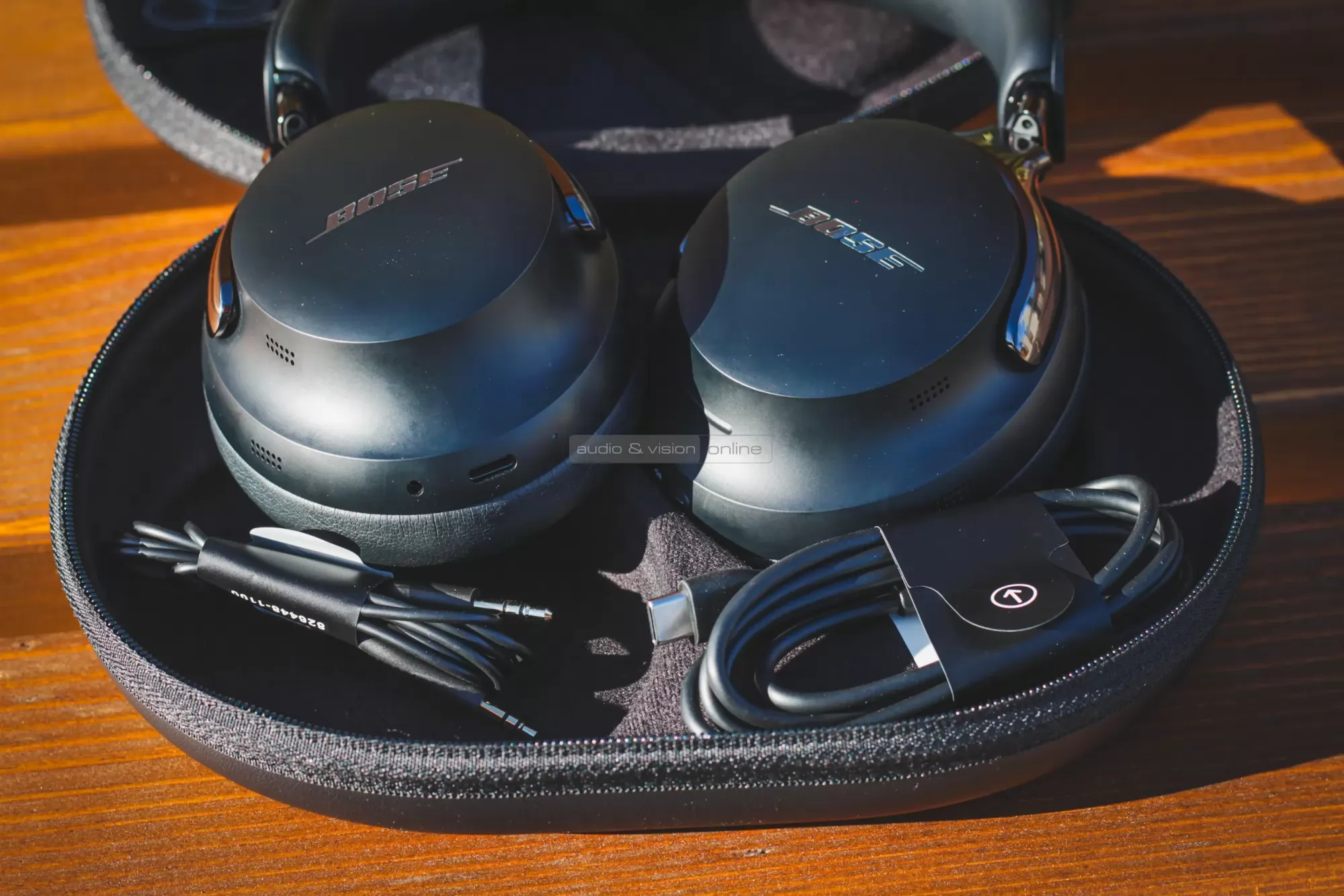 Bose QuietComfort Ultra 2nd Gen Bluetooth fejhallgató tartozékok