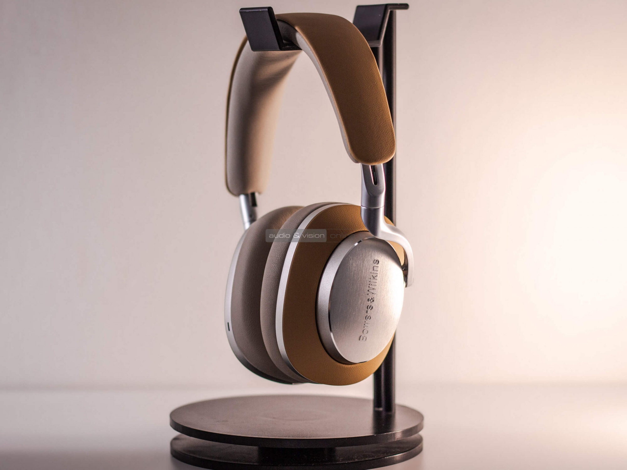 Bowers Wilkins Px8 Bluetooth fejhallgató