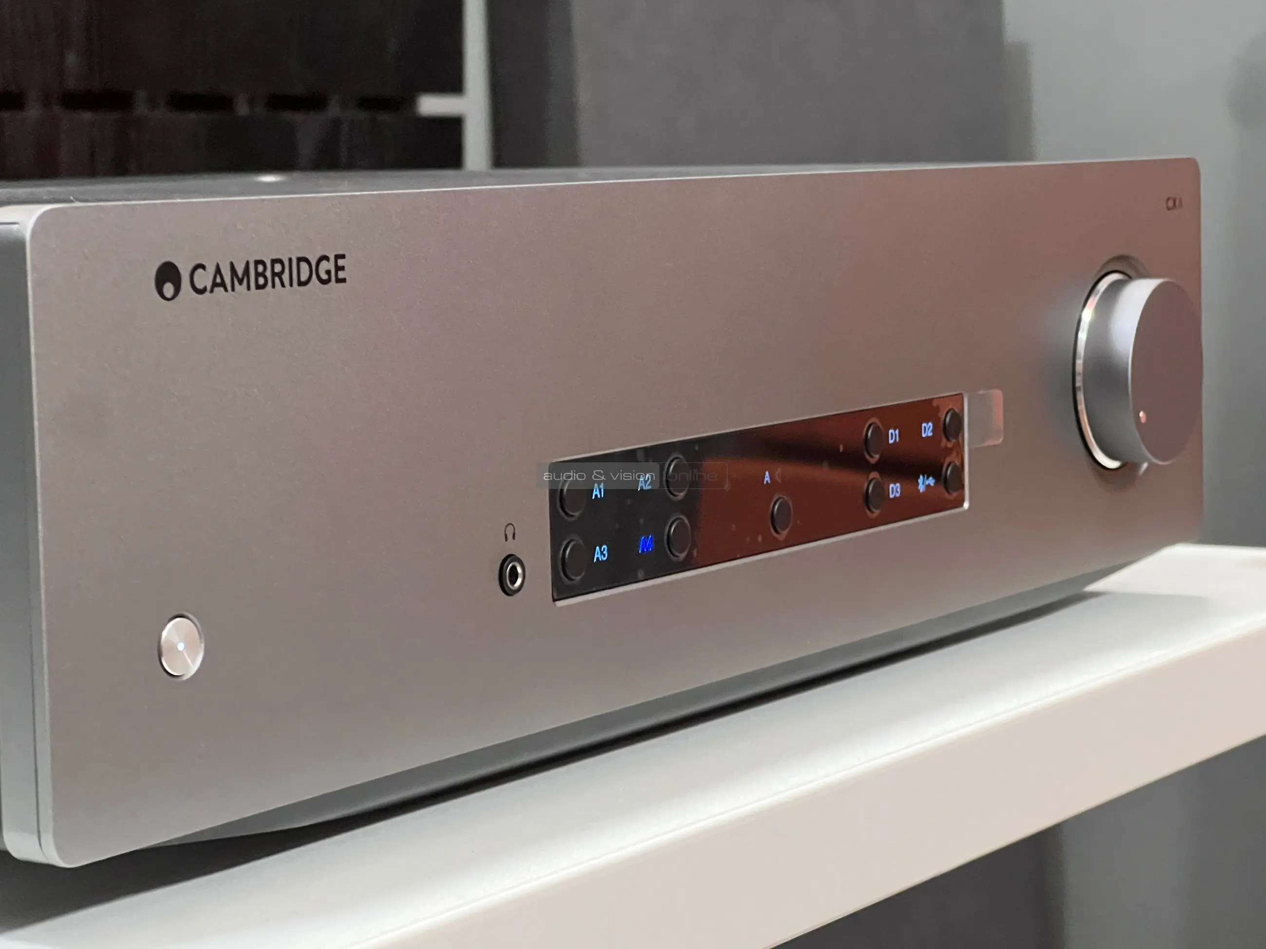 Cambridge Audio CXA81 Mk II sztereó erősítő