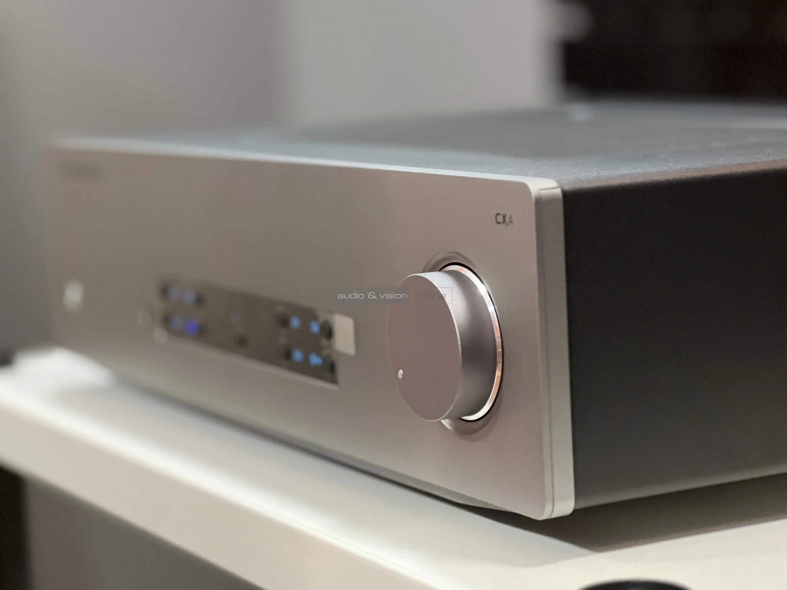 Cambridge Audio CXA81 Mk II sztereó erősítő