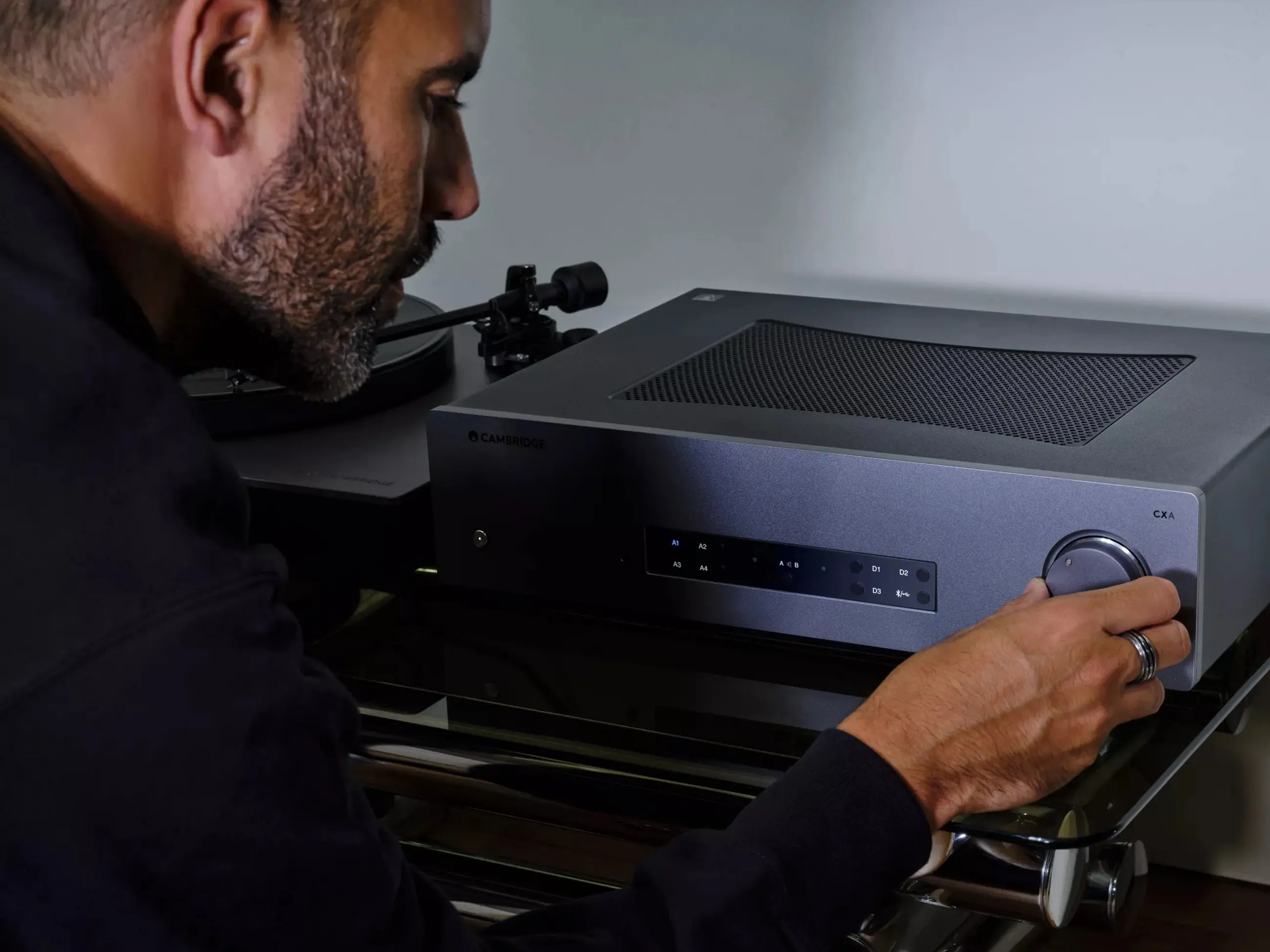Cambridge Audio CXA81 Mk II sztereó erősítő