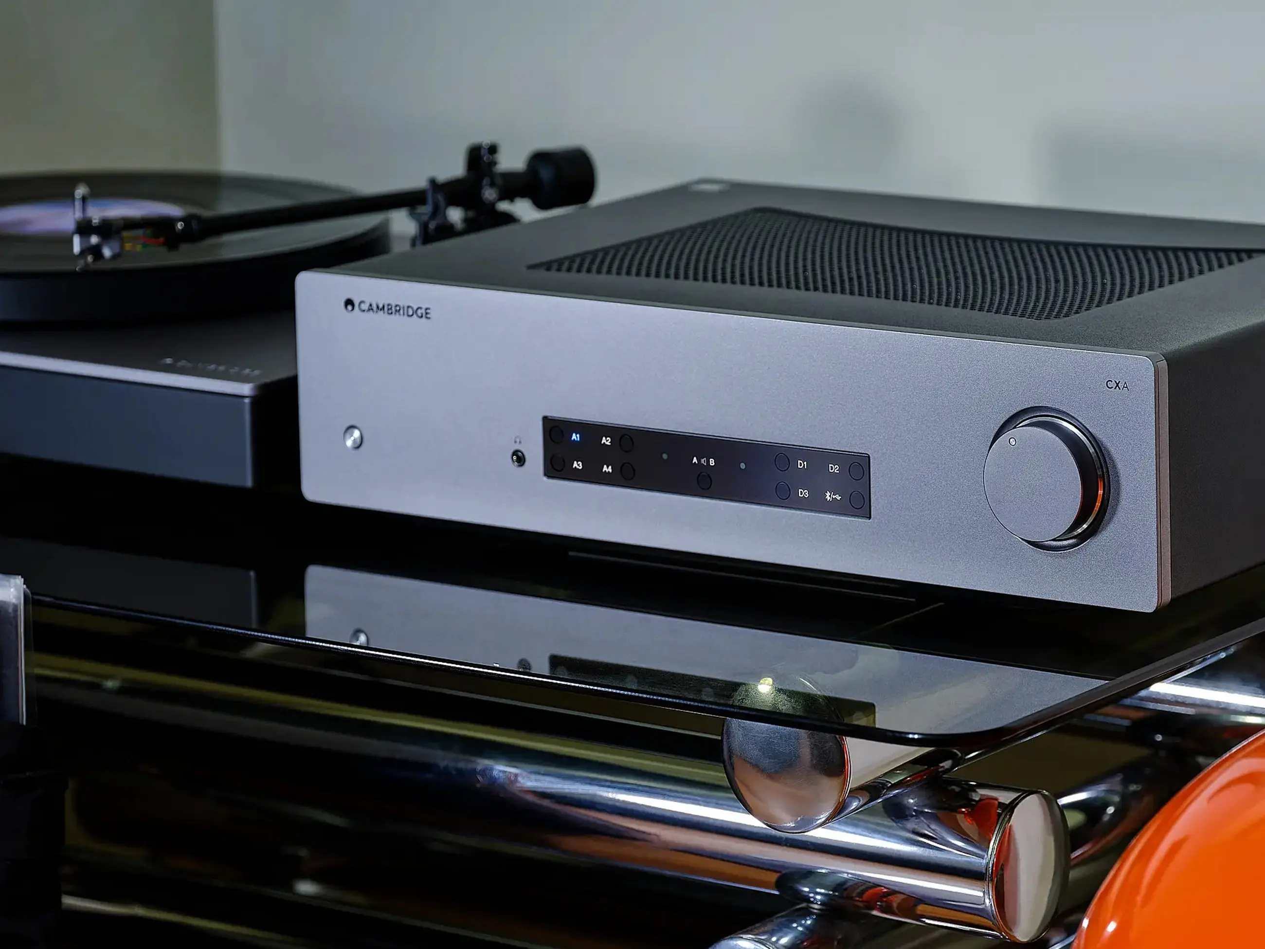 Cambridge Audio CXA81 Mk II sztereó erősítő