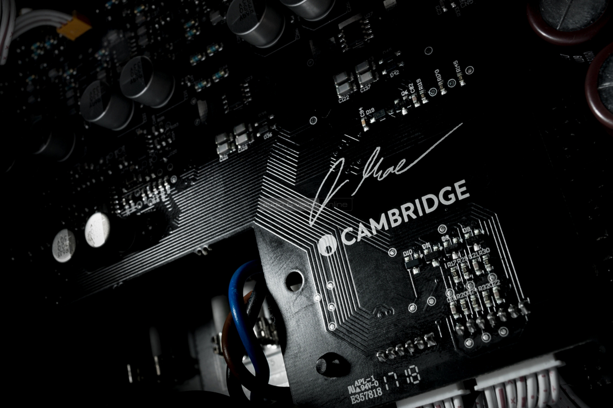 Cambridge Audio Edge - Class XA