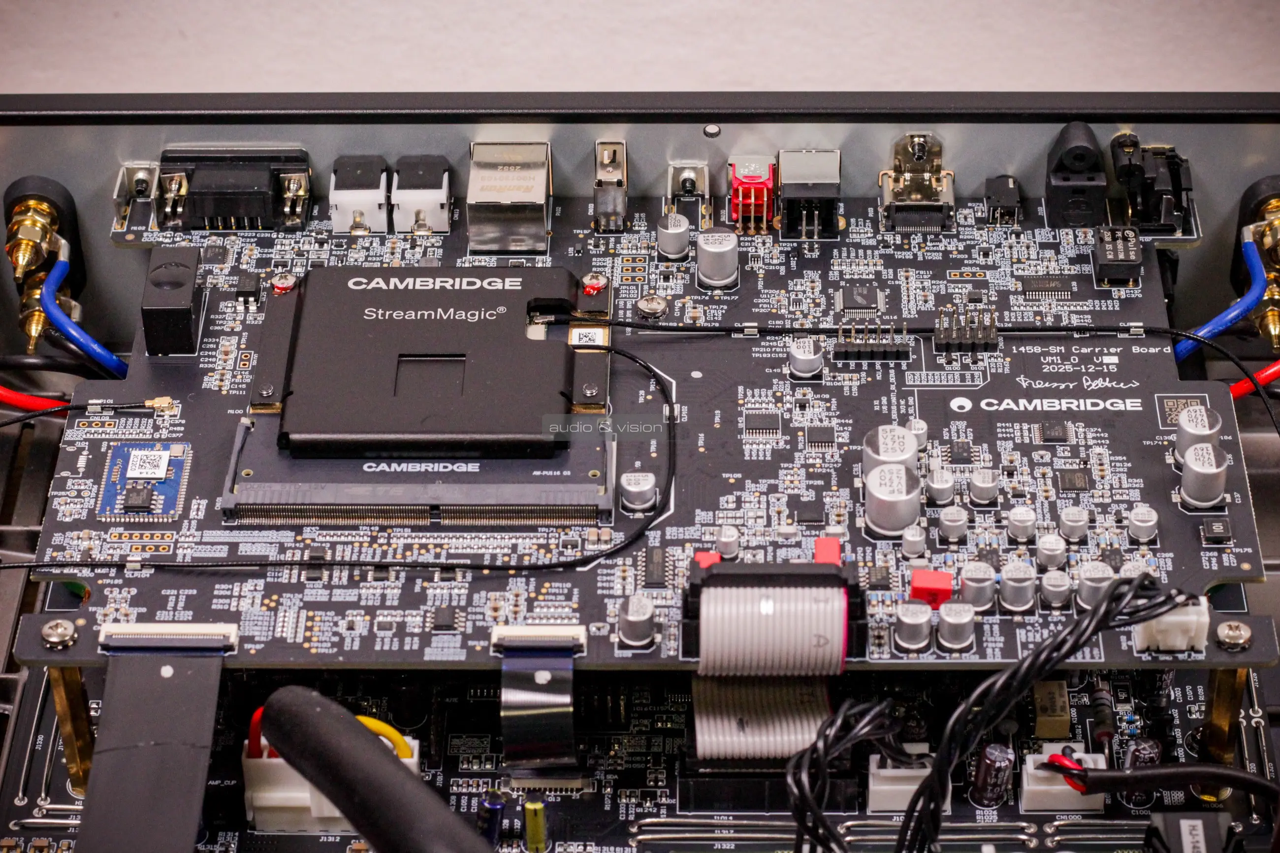Cambridge Audio Evo 300 hálózati sztereó erősítő