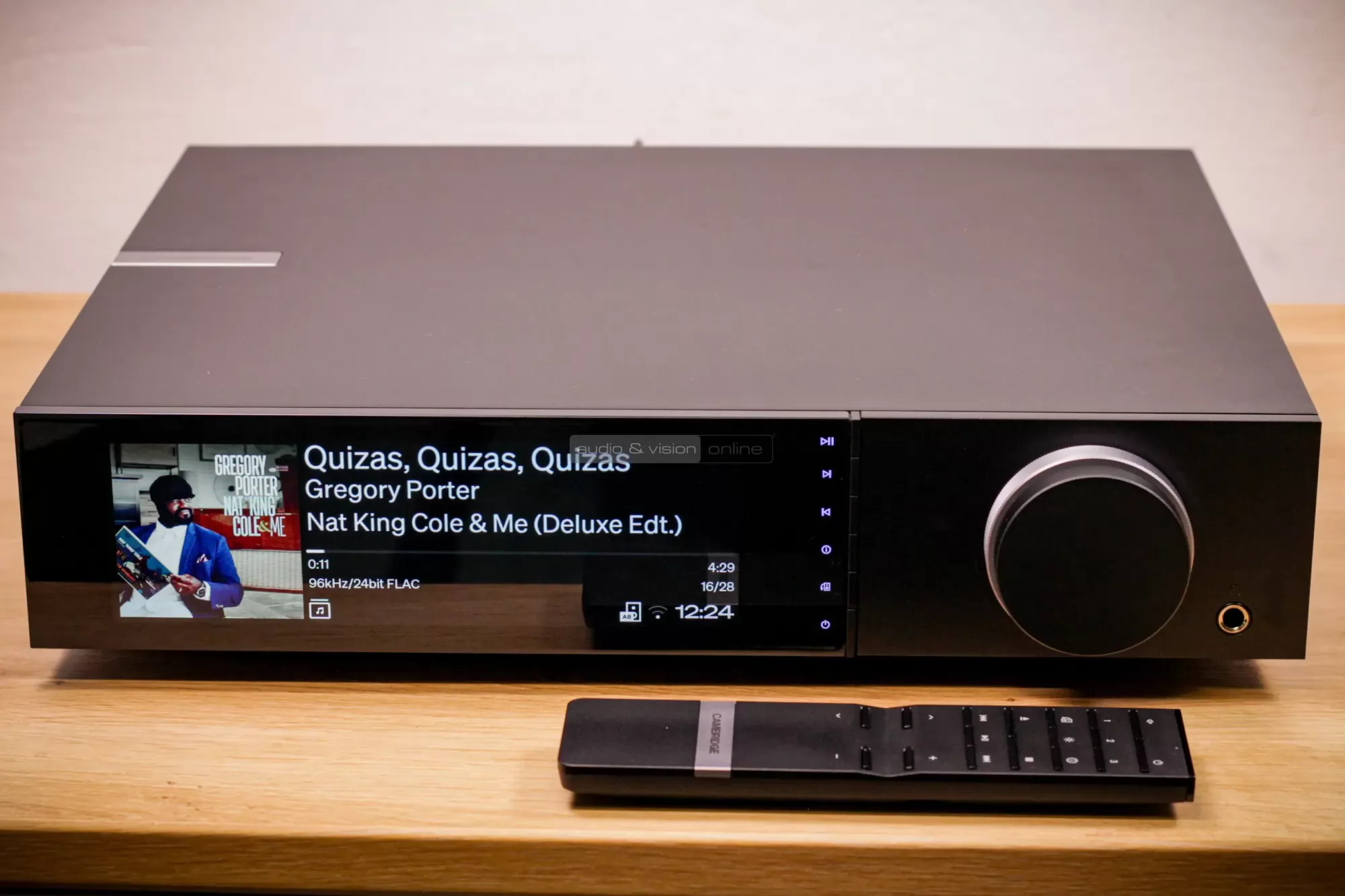 Cambridge Audio Evo 300 hálózati sztereó erősítő