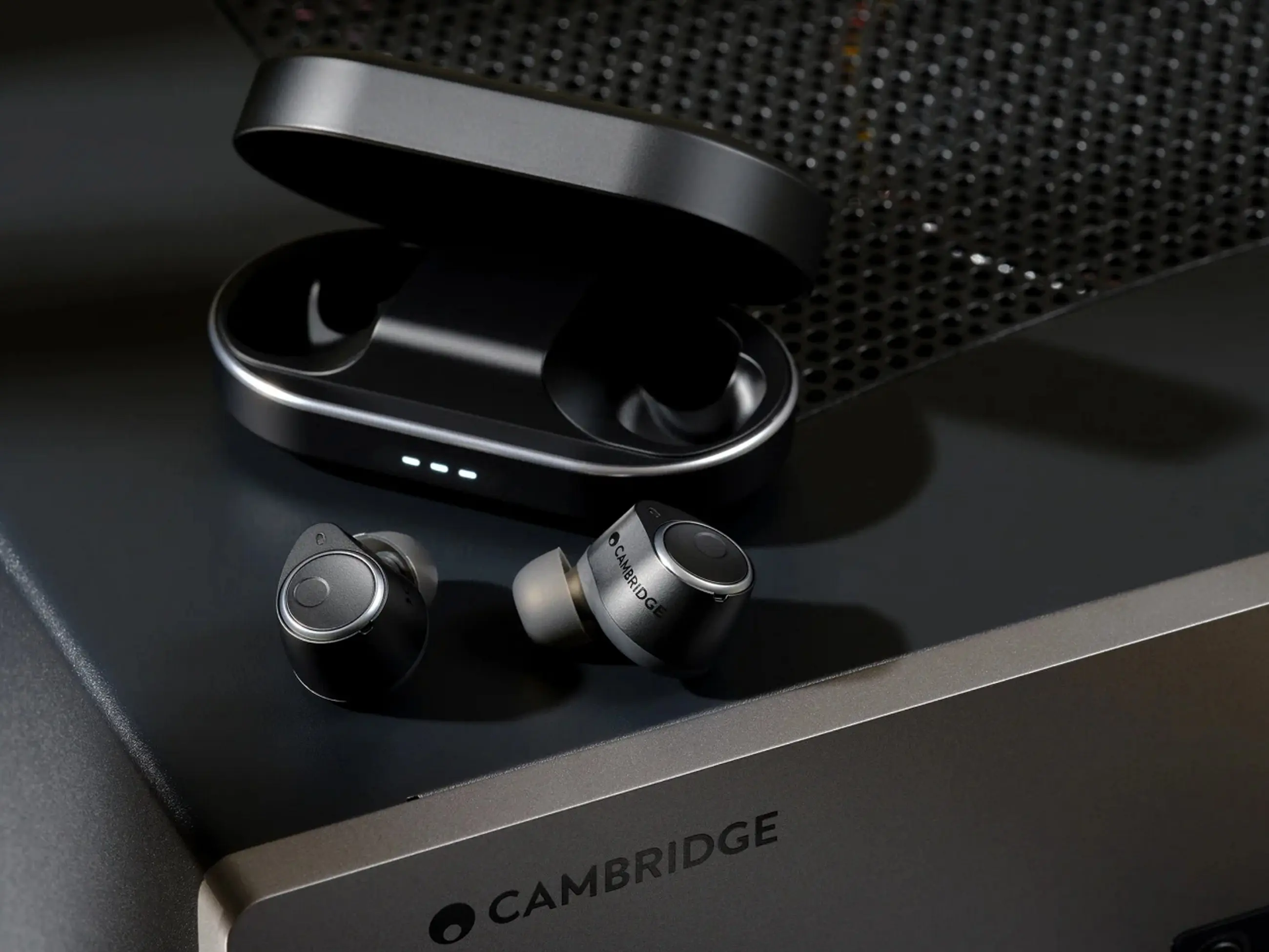 Cambridge Audio Melomania M100 Bluetooth fülhallgató