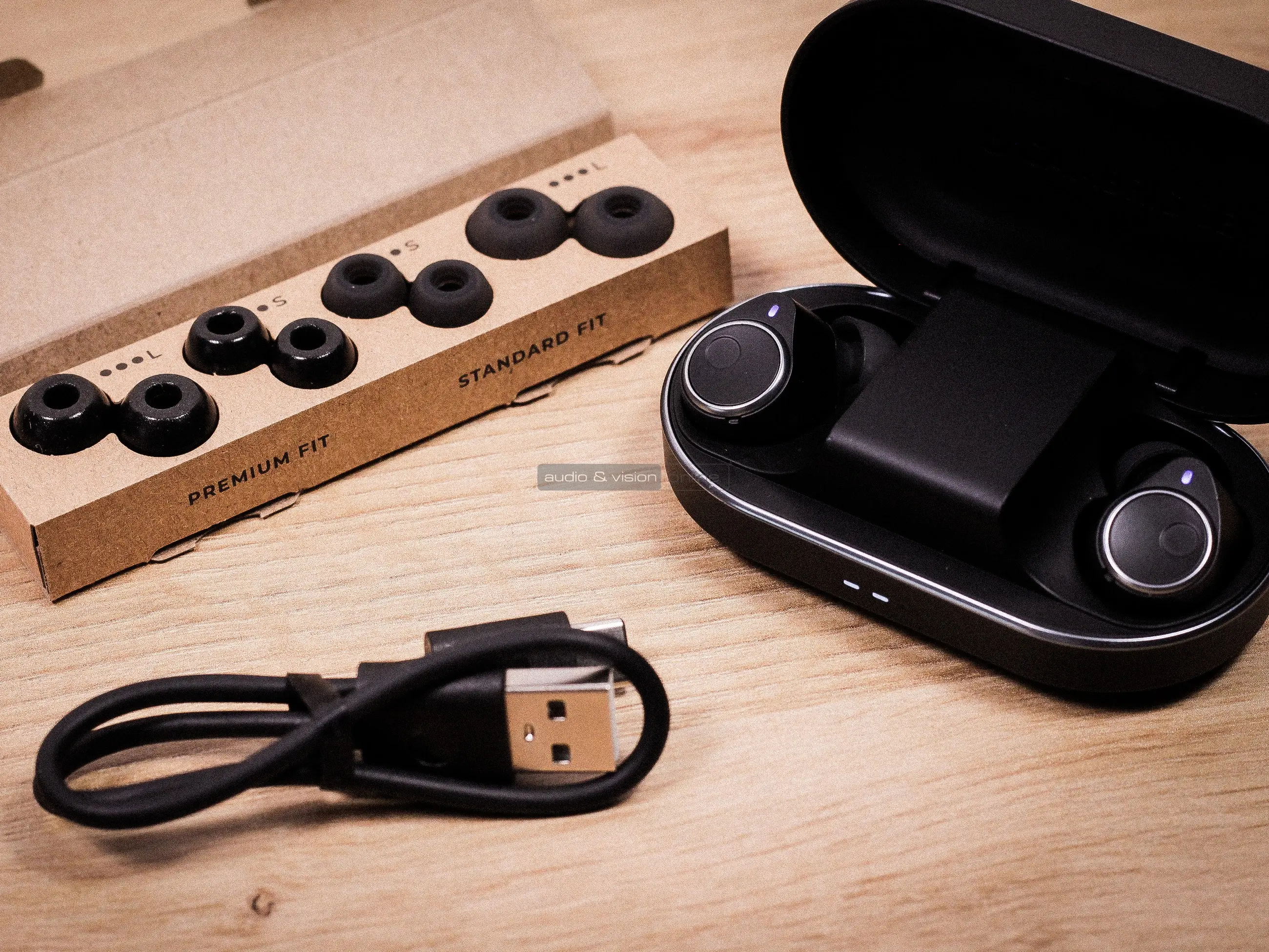 Cambridge Audio Melomania M100 Bluetooth fülhallgató tartozékok