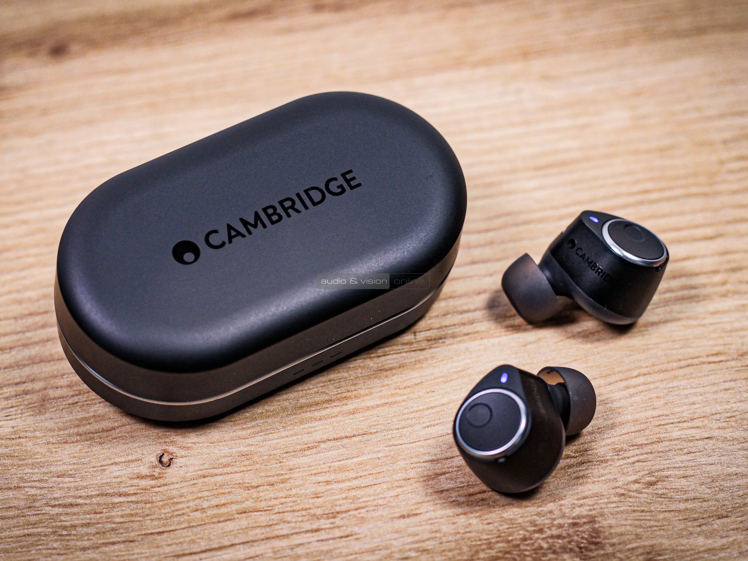Cambridge Audio Melomania M100 Bluetooth fülhallgató