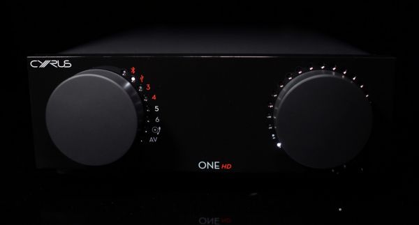Cyrus One HD hifi erősítő