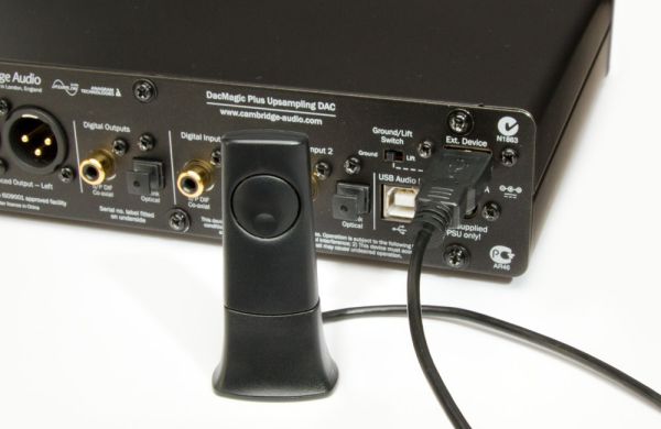 Cambridge Audio DacMagic Plus BT100 Bluetooth erősítővel