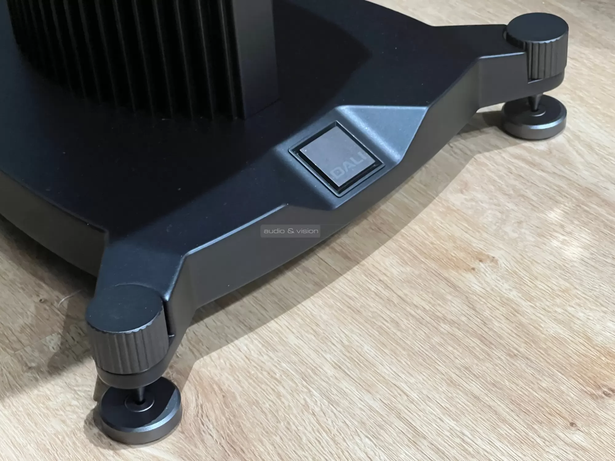 DALI EPIKORE 3 high end hangfal állvány talp