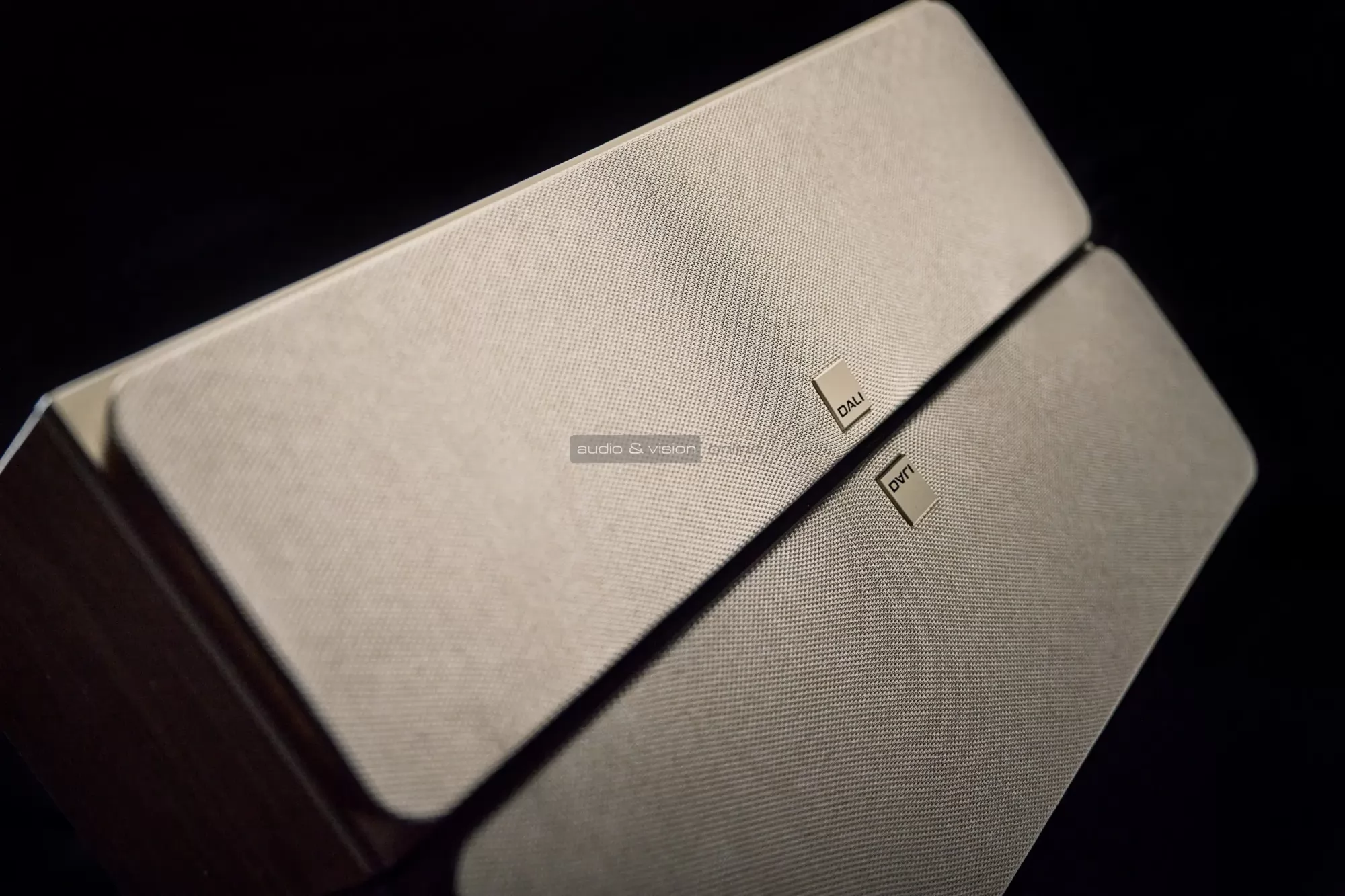 DALI SONIK CINEMA centersugárzó