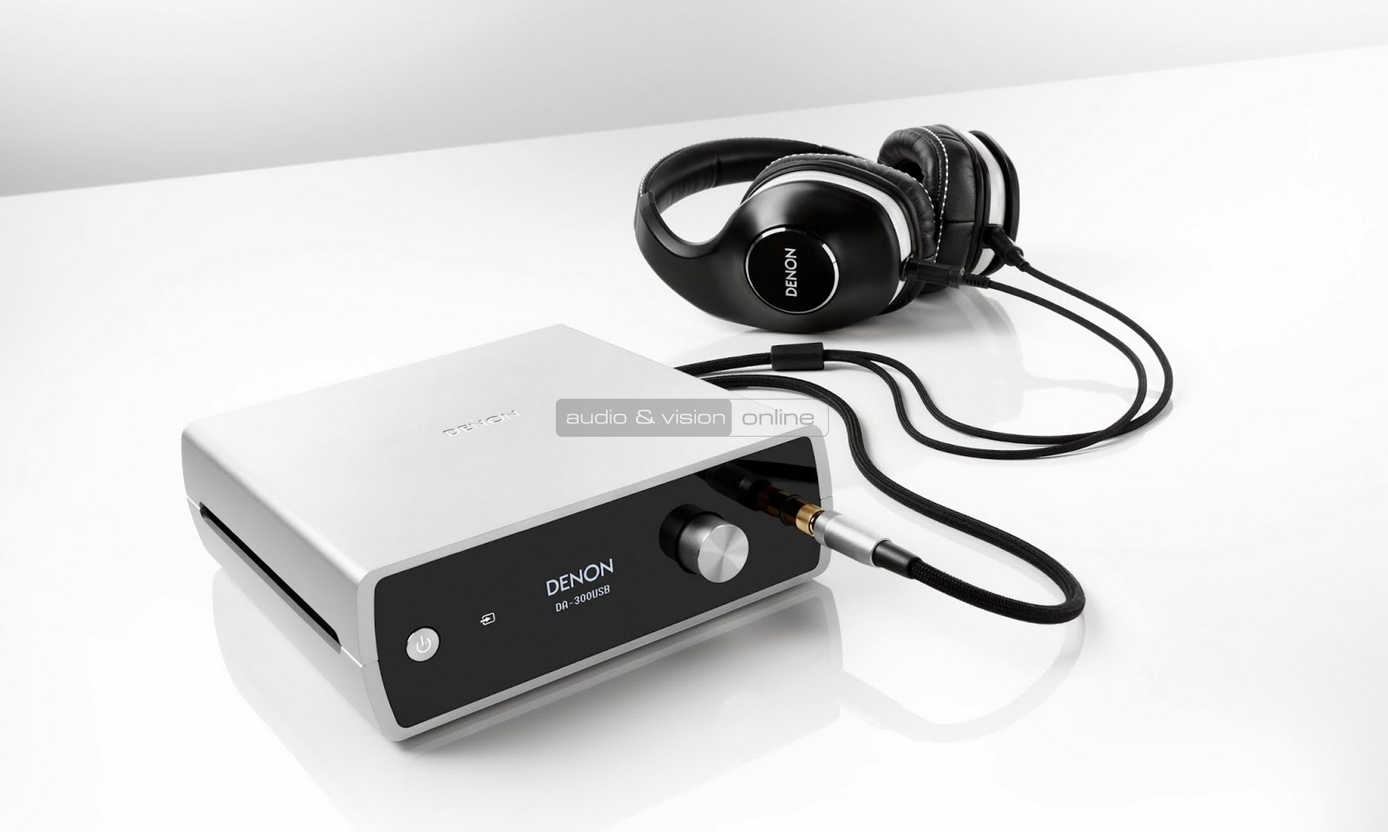 Denon DA-300USB DAC és fejhallgató erősítő