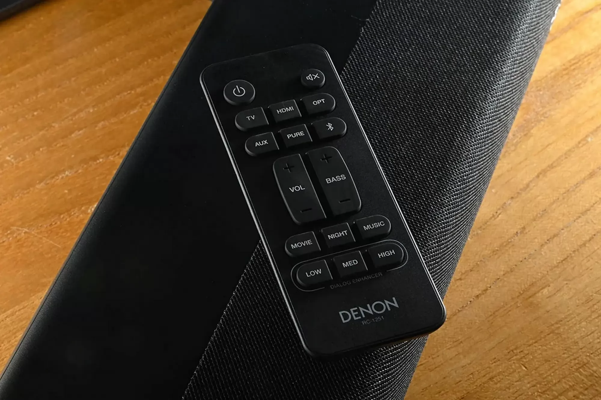 Denon DHT-S218 soundbar távirányító