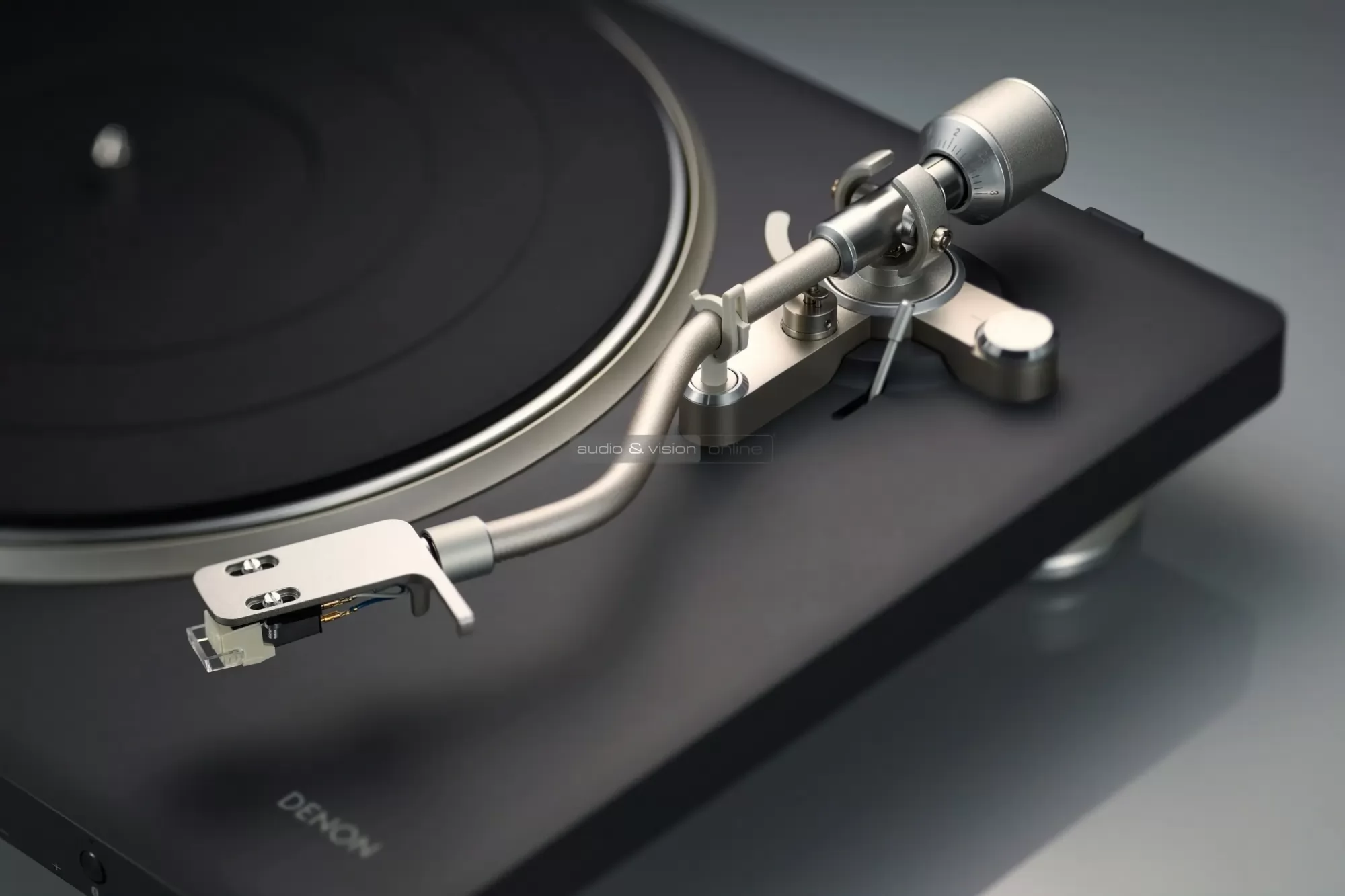 Denon DP-500BT vinyl lemezjátszó hangkar