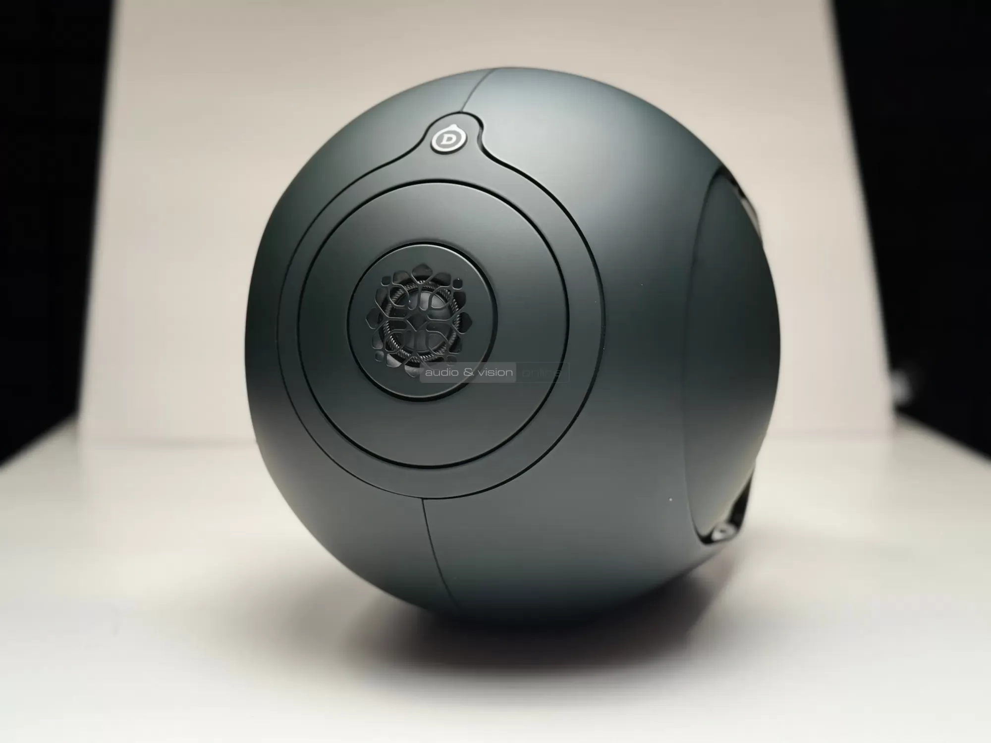 Devialet Phantom Ultimate 108 dB vezeték nélküli hangrendszer
