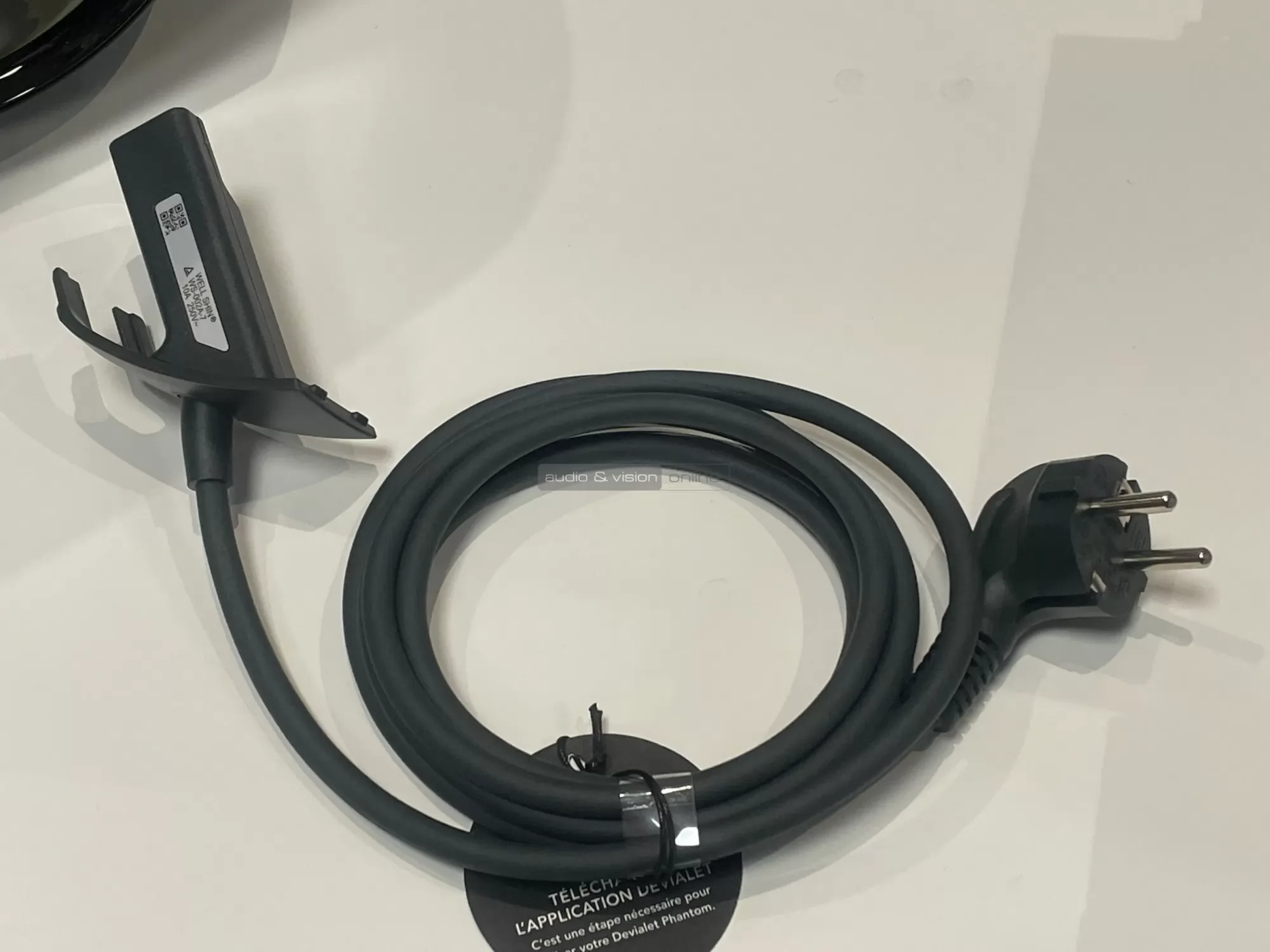 Devialet Phantom Ultimate 108 dB vezeték nélküli hangrendszer tápkábel