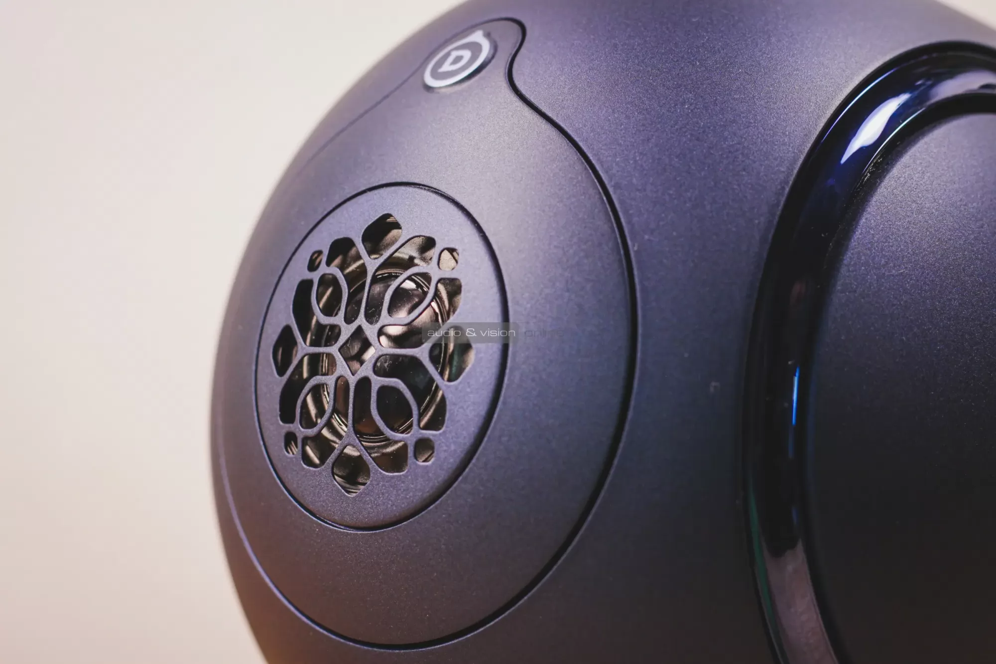 Devialet Phantom Ultimate 98 dB aktív hangfal