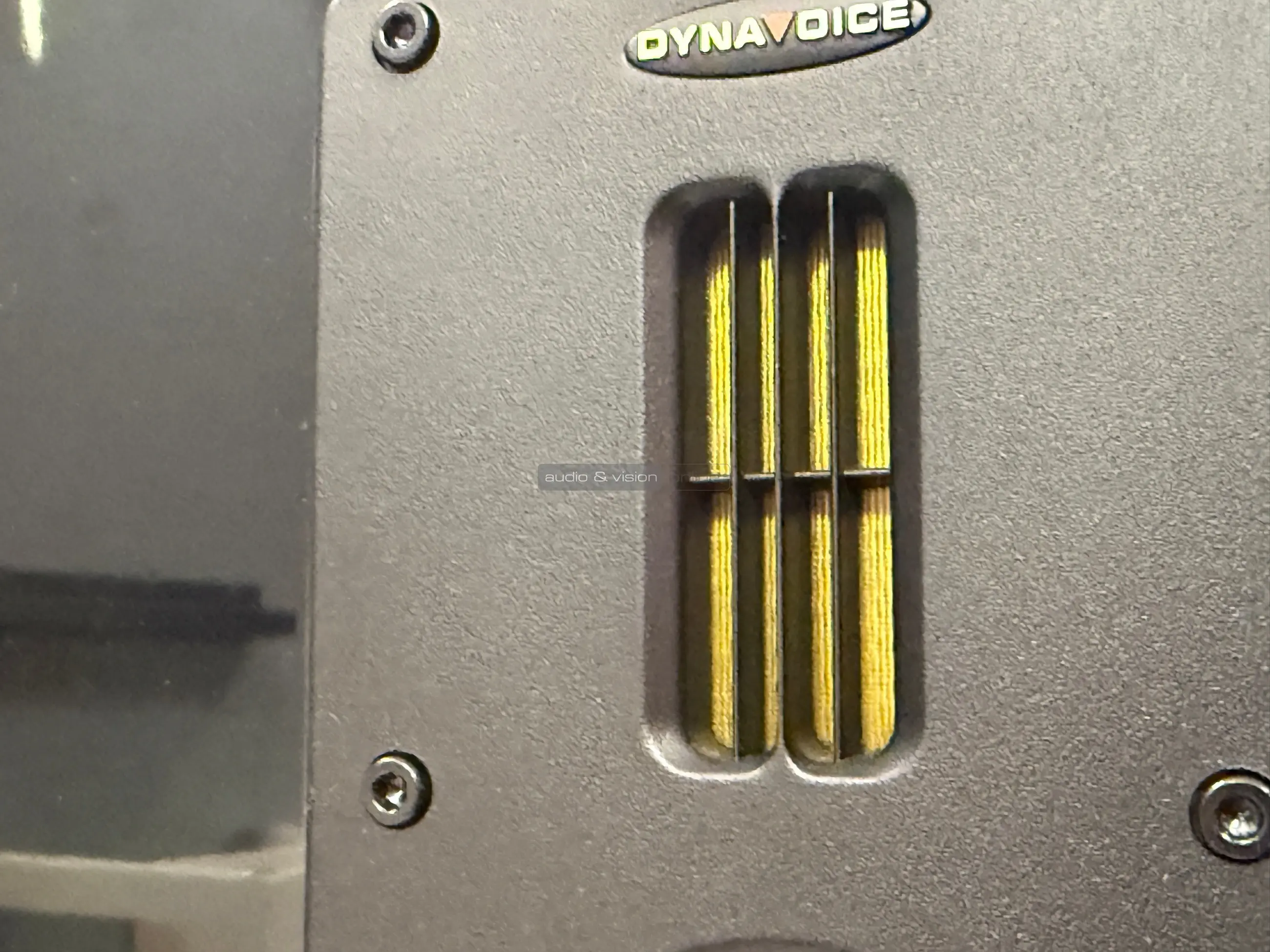 Dynavoice Definition DM-6II hangfal magassugárzó