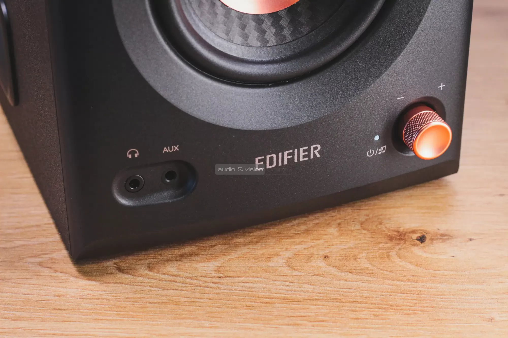 Edifier MR5 aktív hangfal