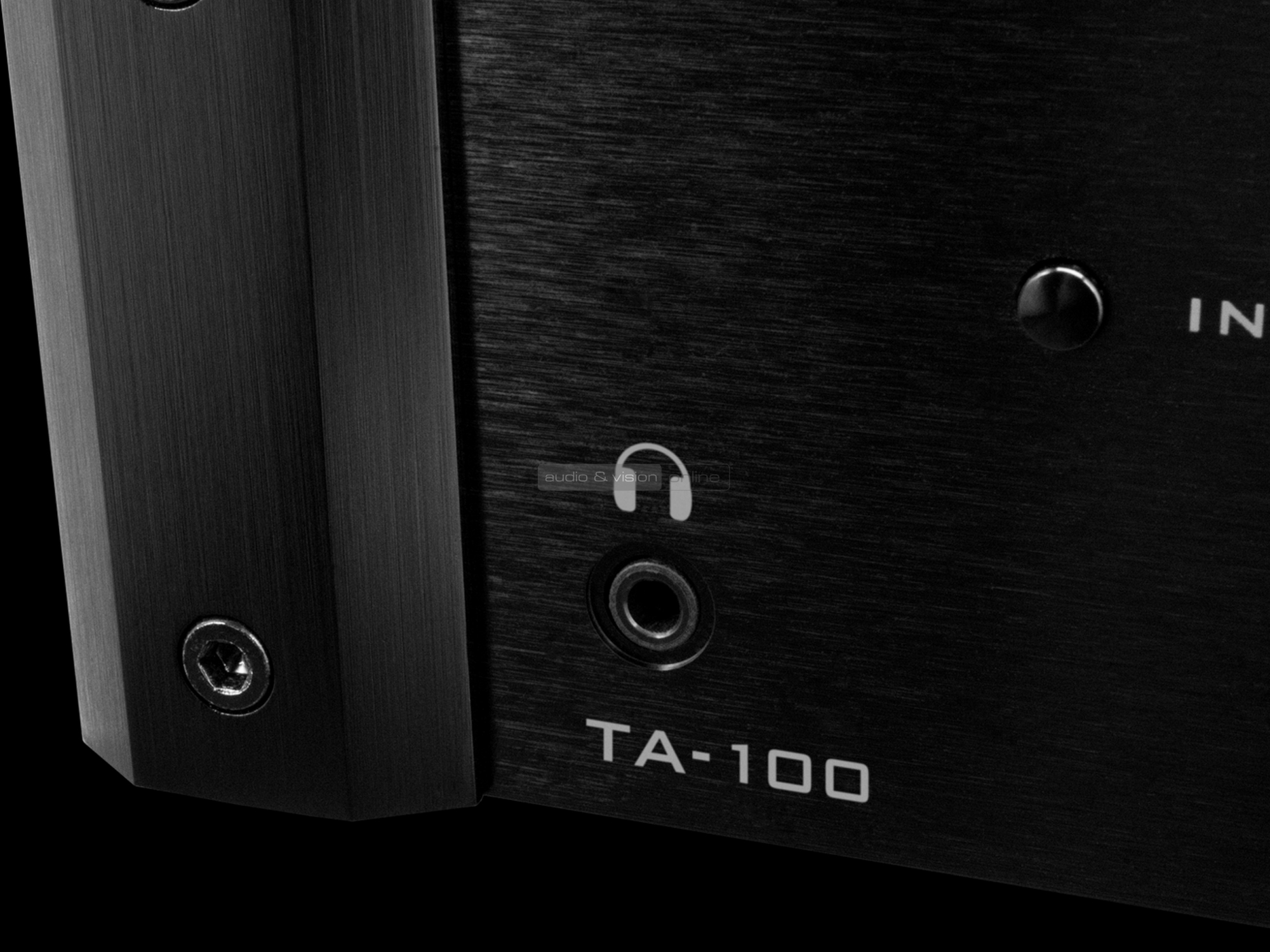 Emotiva TA-100 sztereó erősítő fejhallgató kimenet