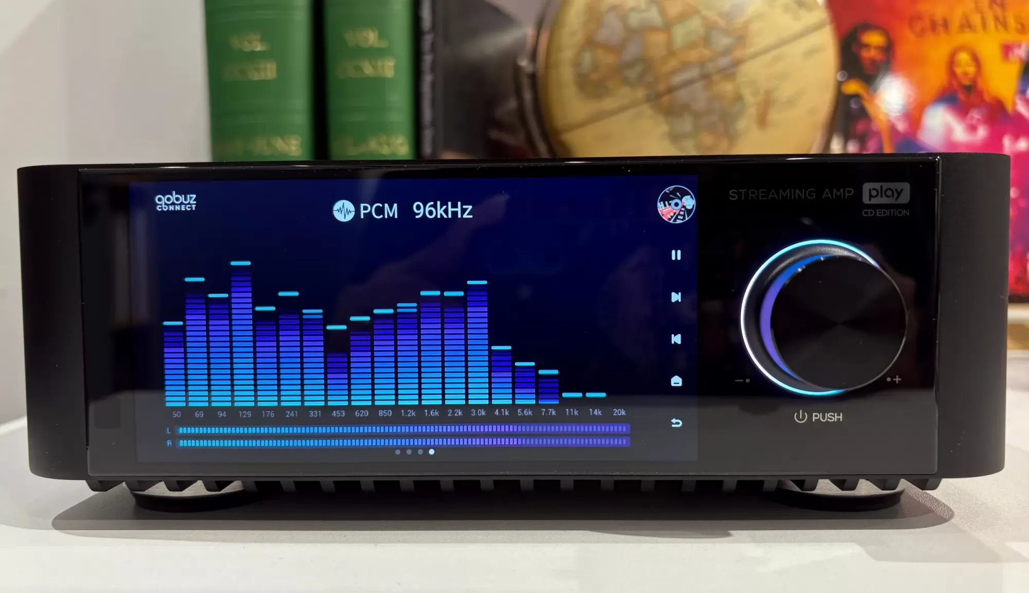 Eversolo Play hálózati sztereó erősítő front