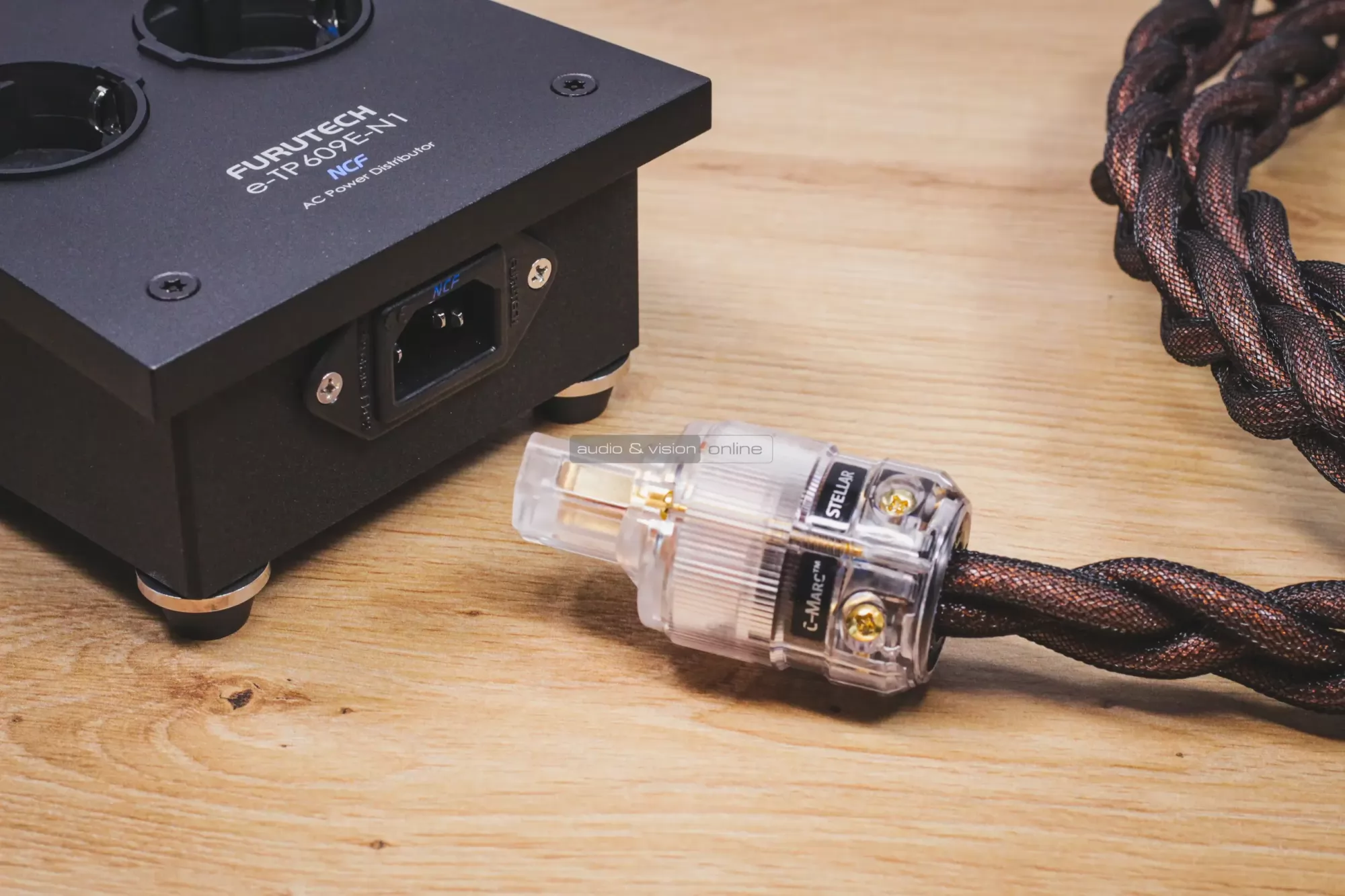 Furutech e-TP609E NCF-N1 tápelosztó