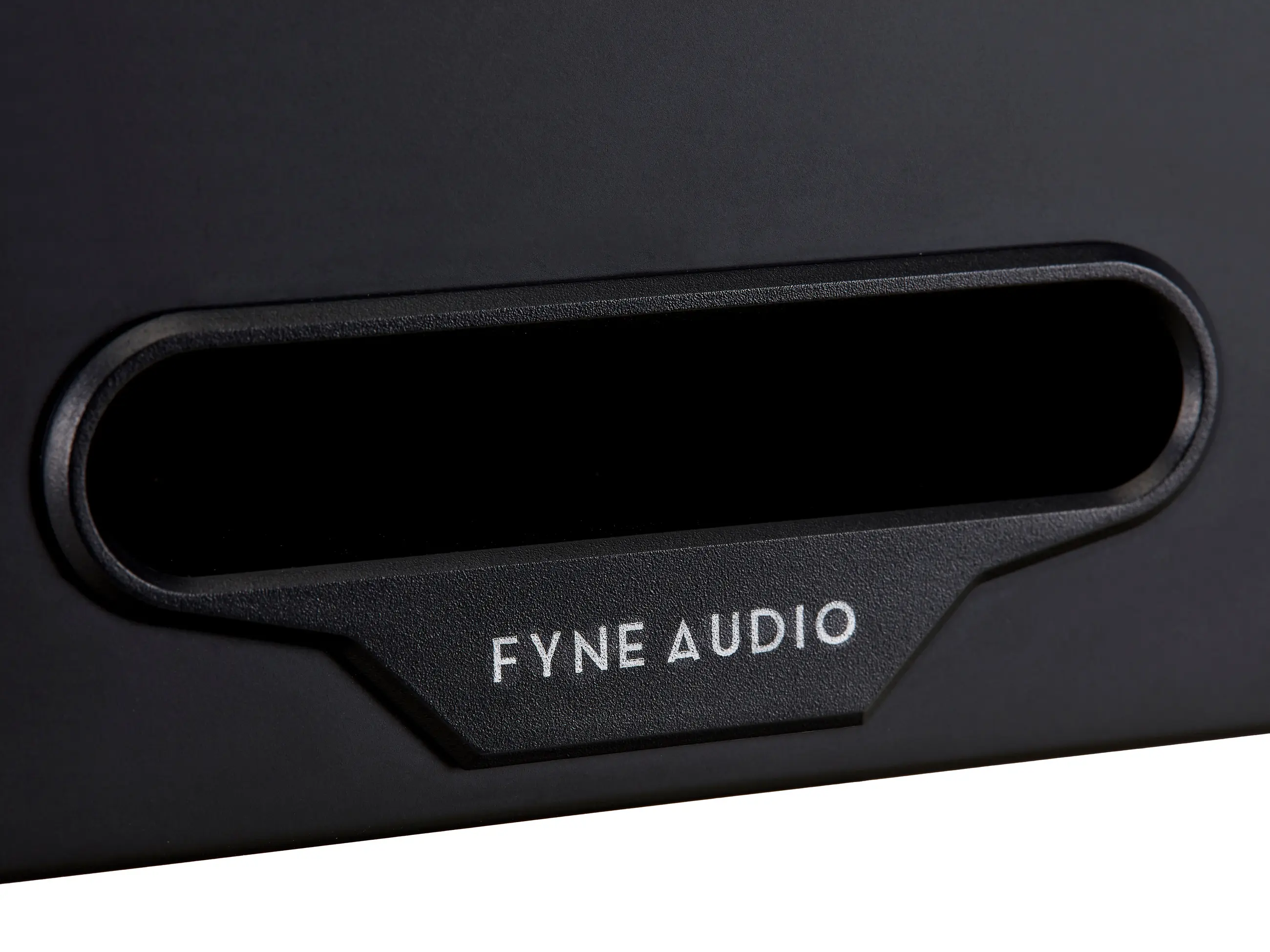 Fyne Audio Cubitt 5 aktív hangfal port