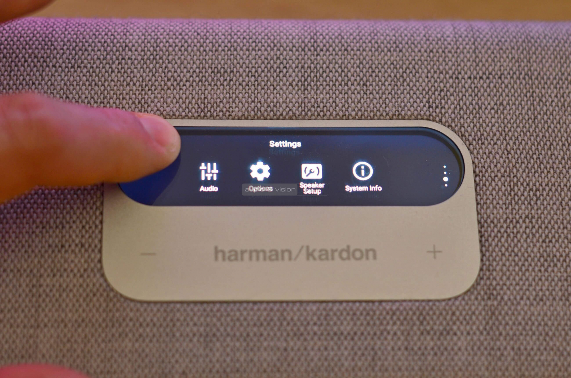 Harman Kardon Citation Multibeam 700 soundbar kijelző