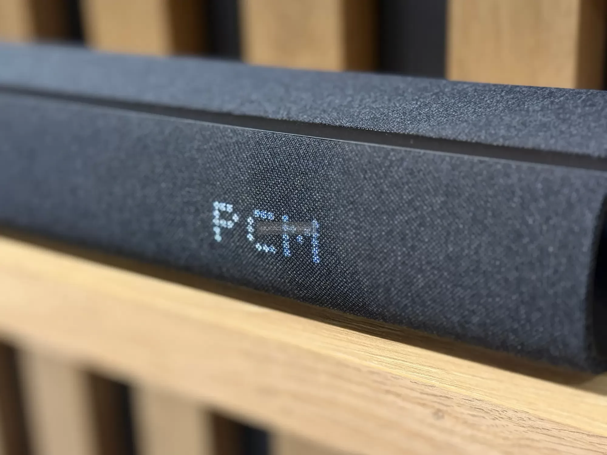 Harman Kardon Enchant 900 soundbar kijelző