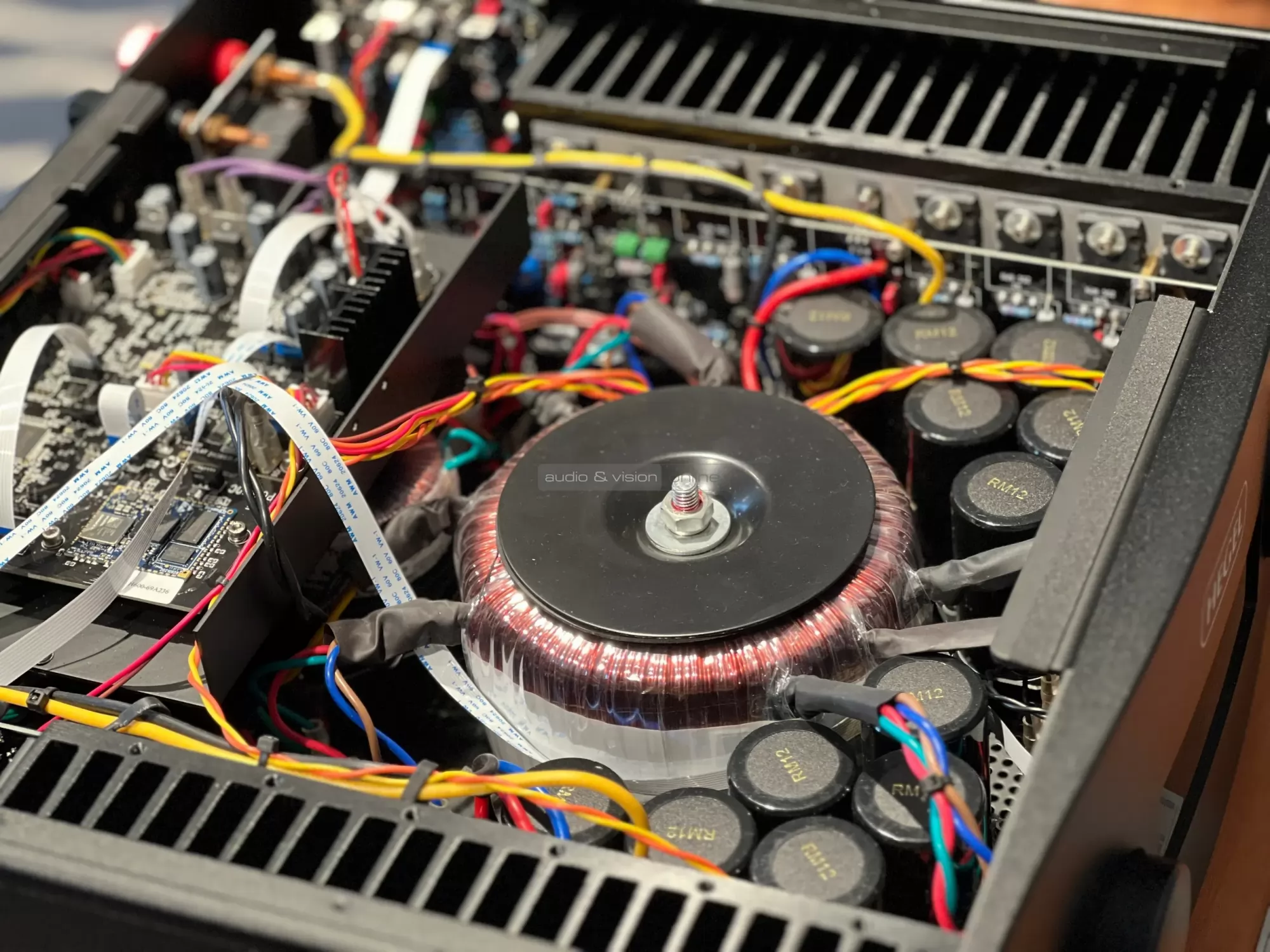 Hegel H600 hálózati sztereó erősítő