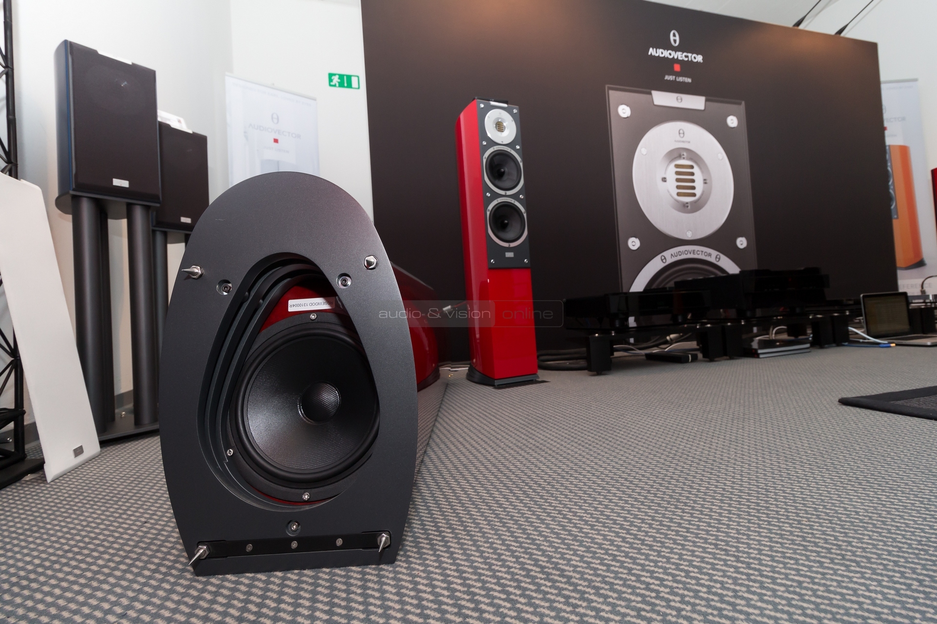 HIGH END 2015 Audiovector