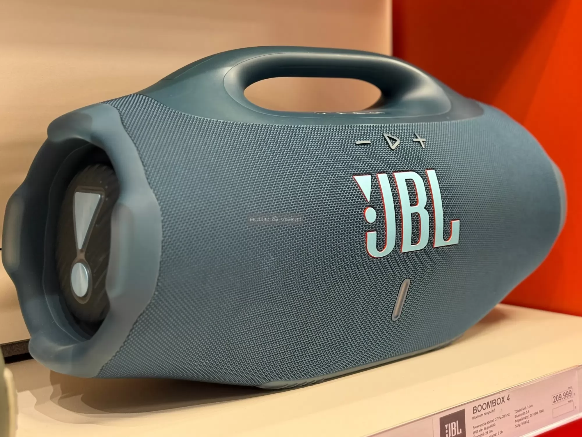 JBL Boombox 4 Bluetooth hangszóró