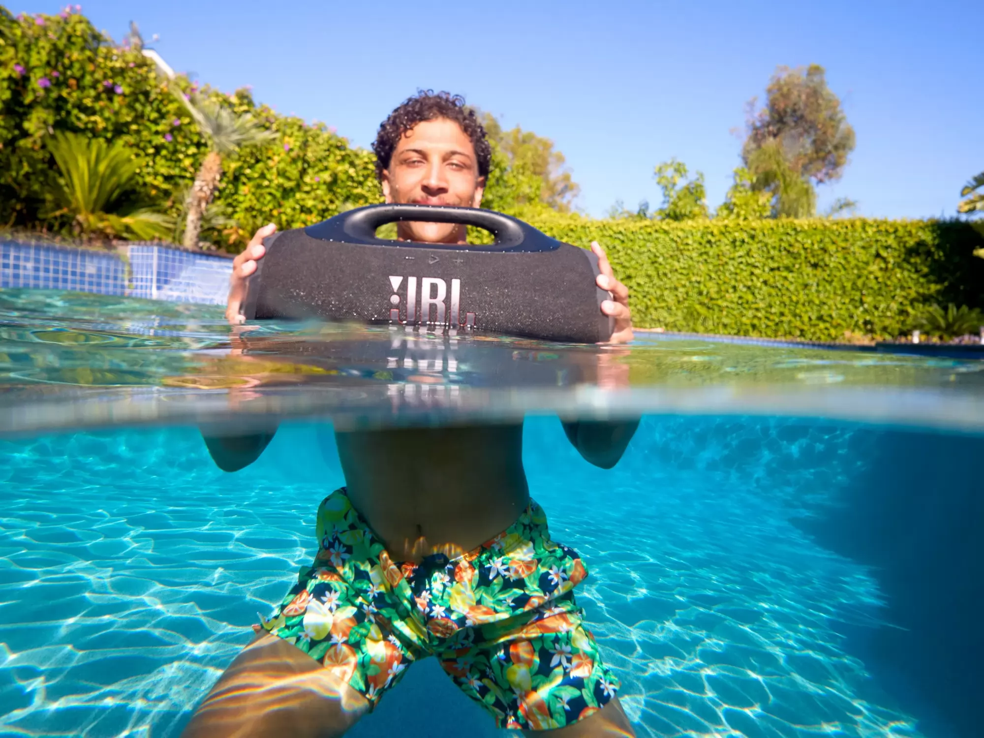 JBL Boombox 4 vízálló Bluetooth hangszóró